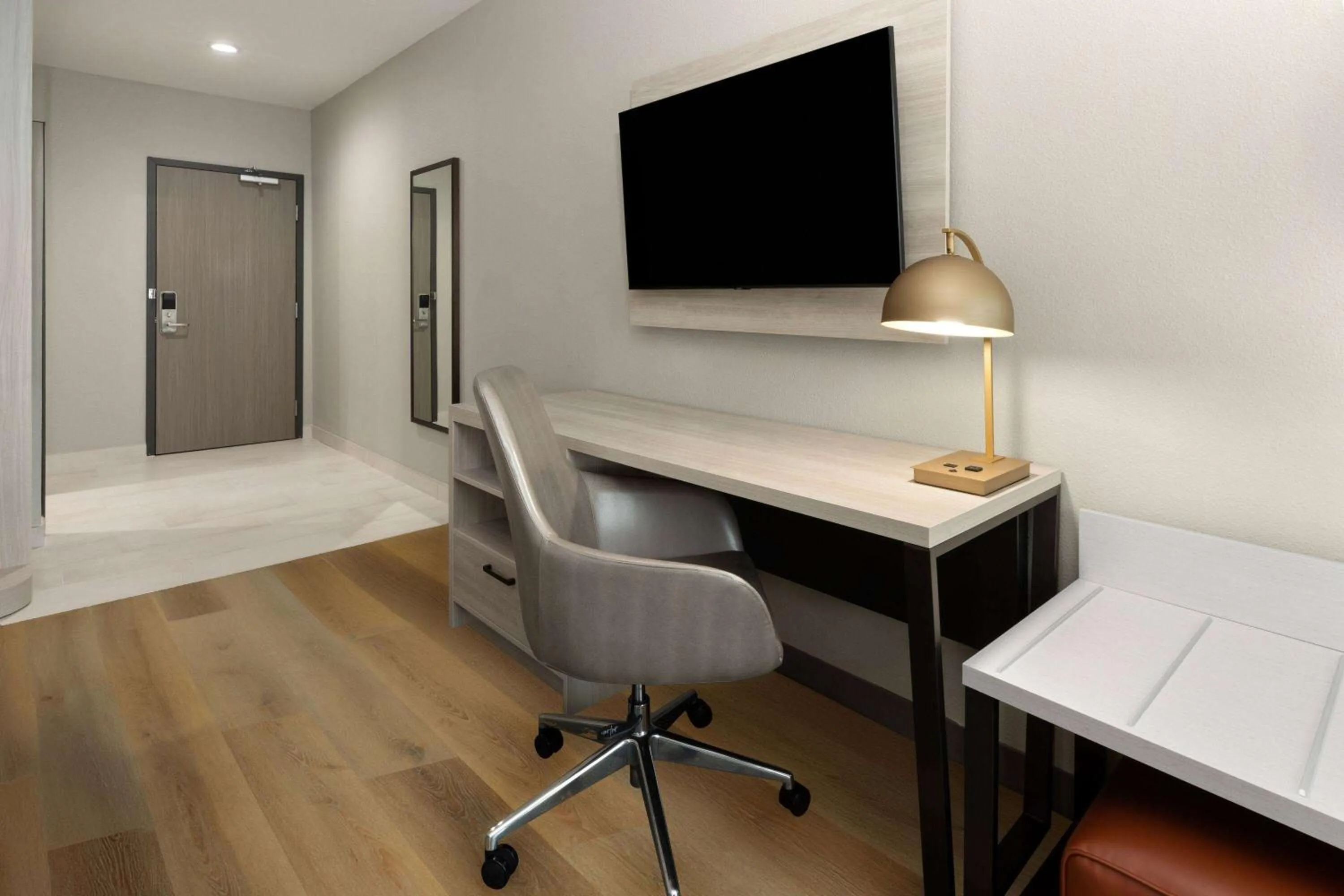 Photo of the whole room in Hawthorn Extended Stay by Wyndham DeSoto