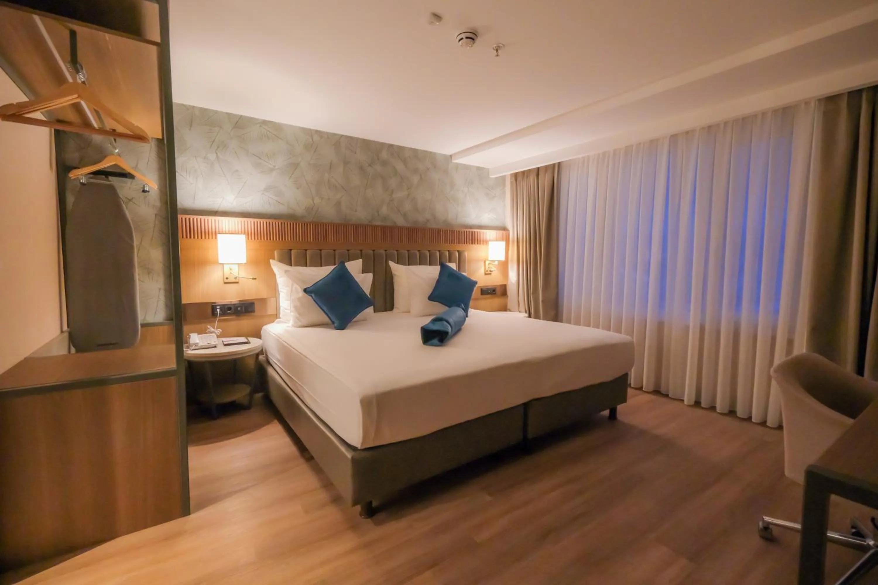Photo of the whole room, Bed in Ramada Encore by Wyndham Konya Karatay