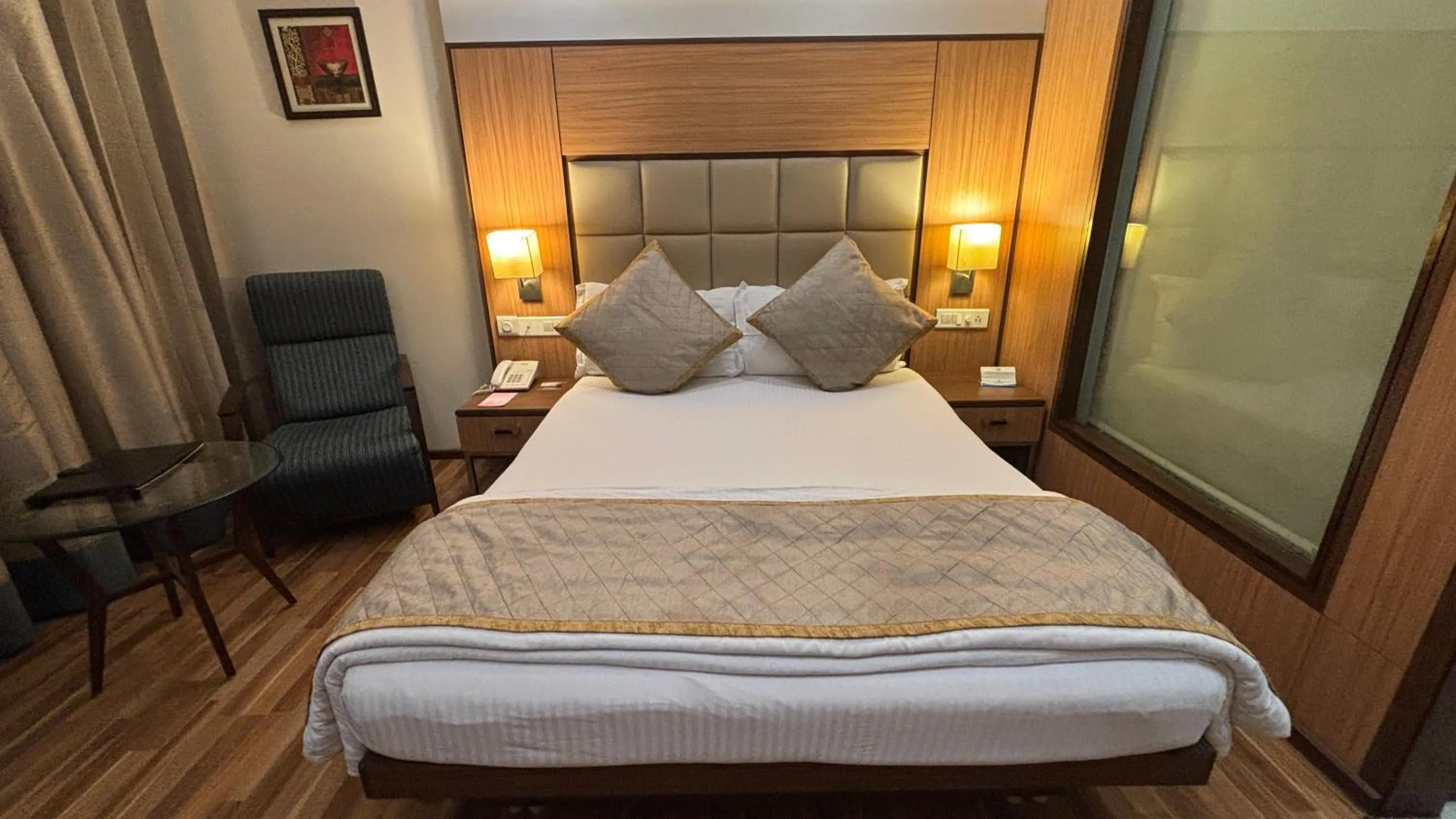 Bed in Chanakya Hotel, Patna