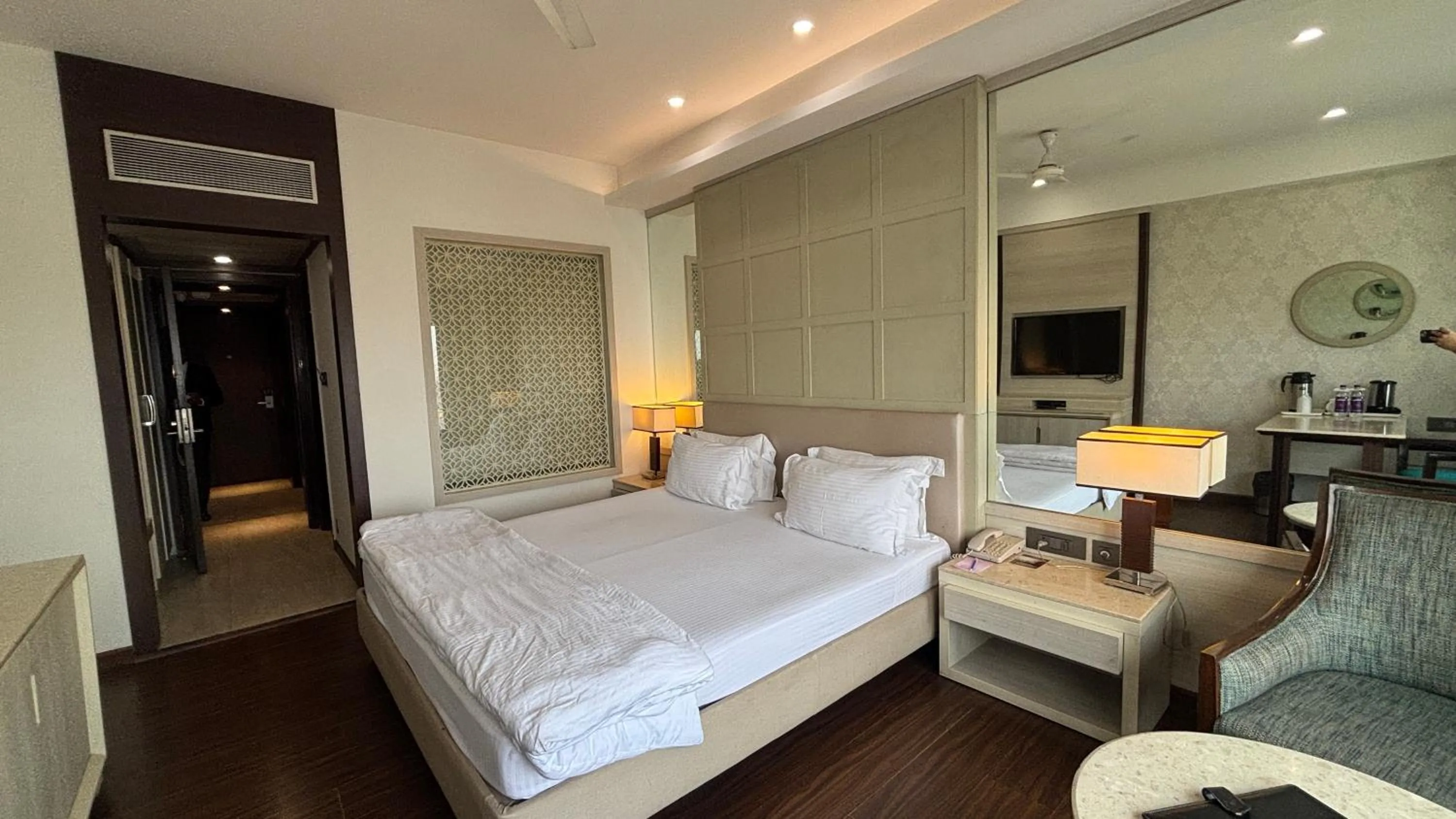 Bed in Chanakya Hotel, Patna