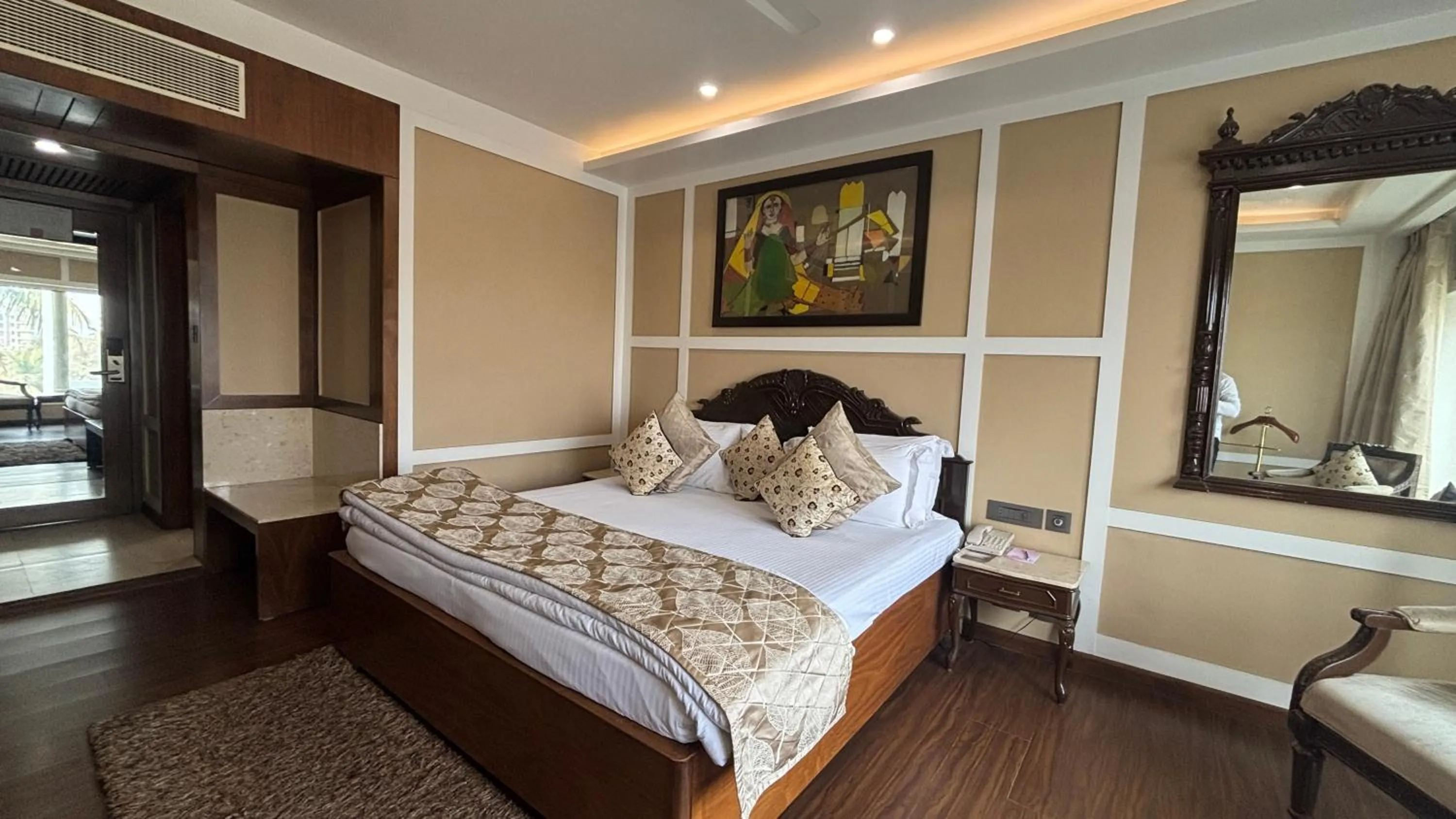 Bed in Chanakya Hotel, Patna