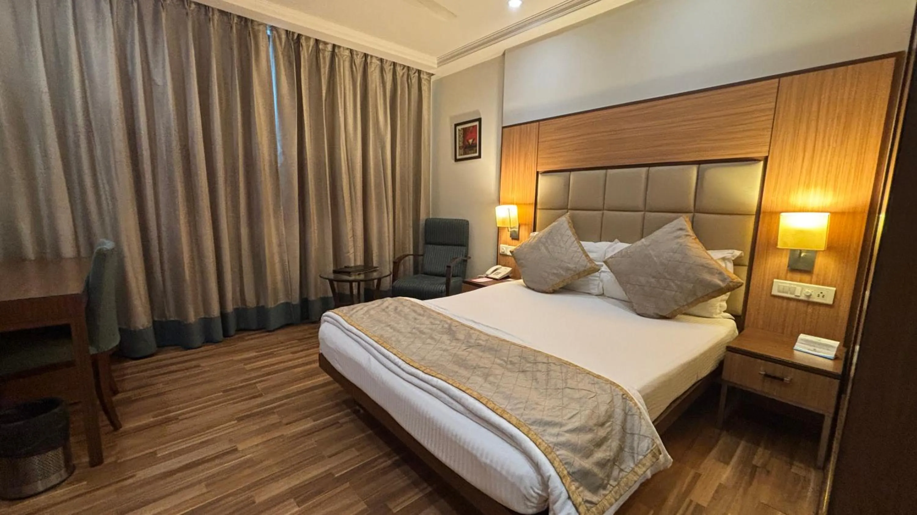 Bed in Chanakya Hotel, Patna