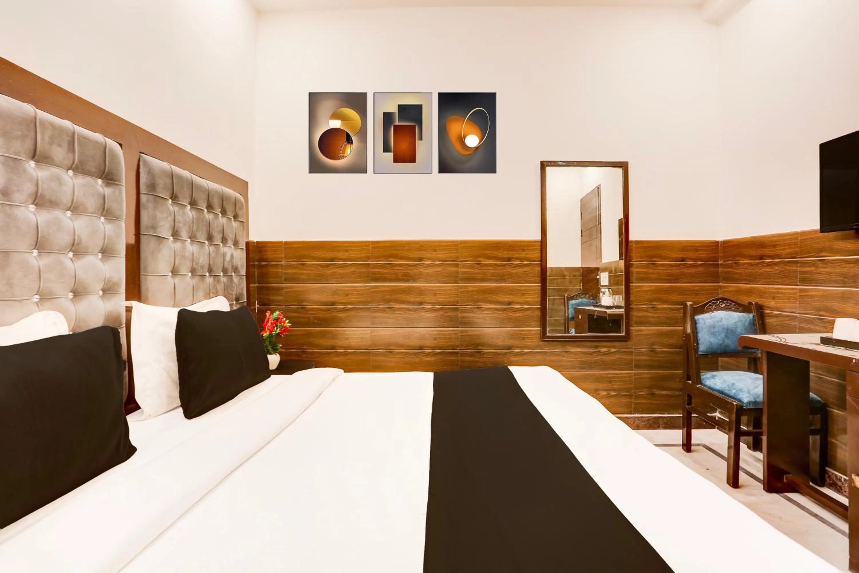 Bedroom, Bed in Collection O Mahipalpur Near Airport Formerly Jindal Palace