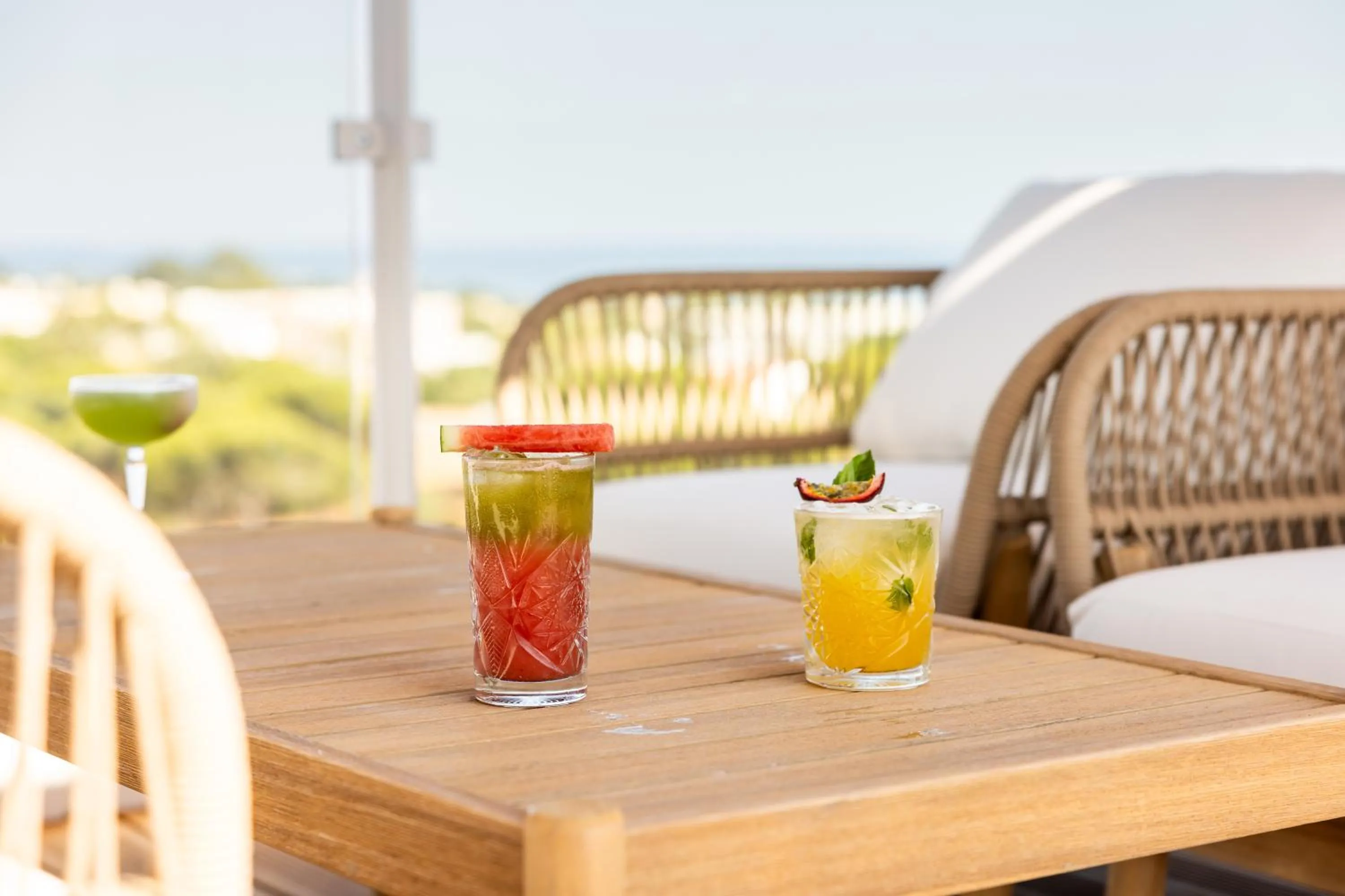 Lounge or bar in Castelo Suites Hotel