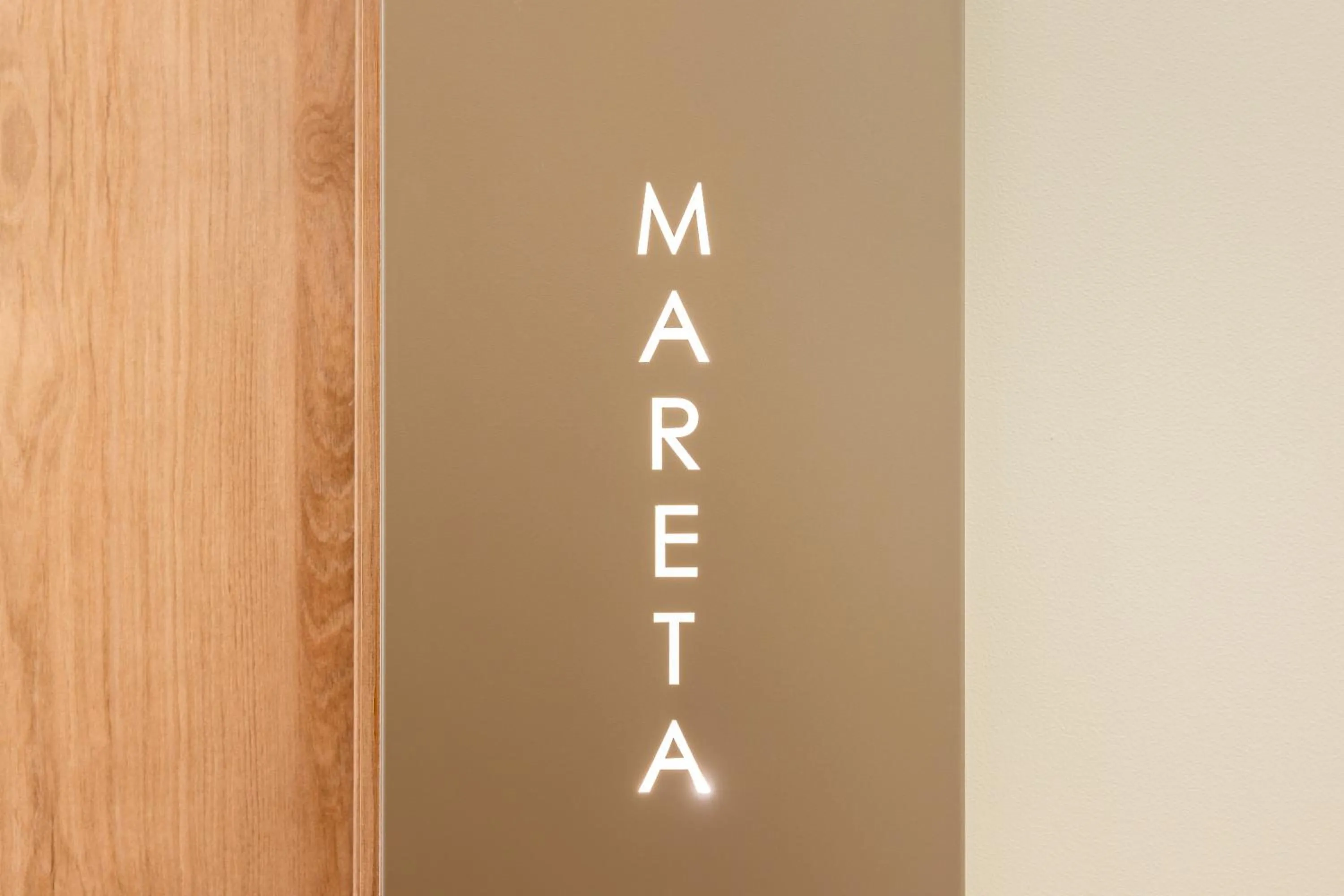 Property logo or sign in Castelo Suites Hotel