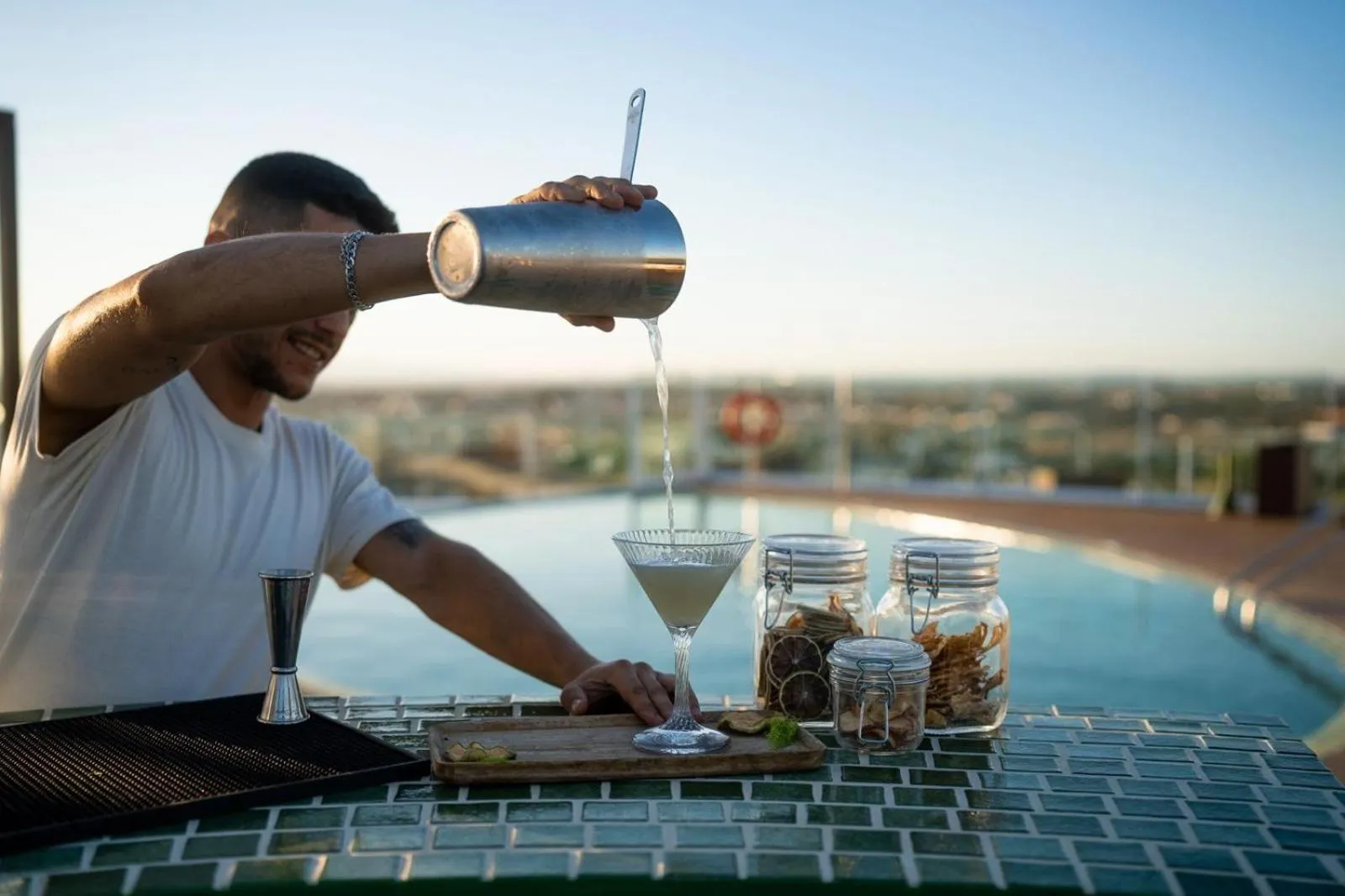 Lounge or bar in Castelo Suites Hotel