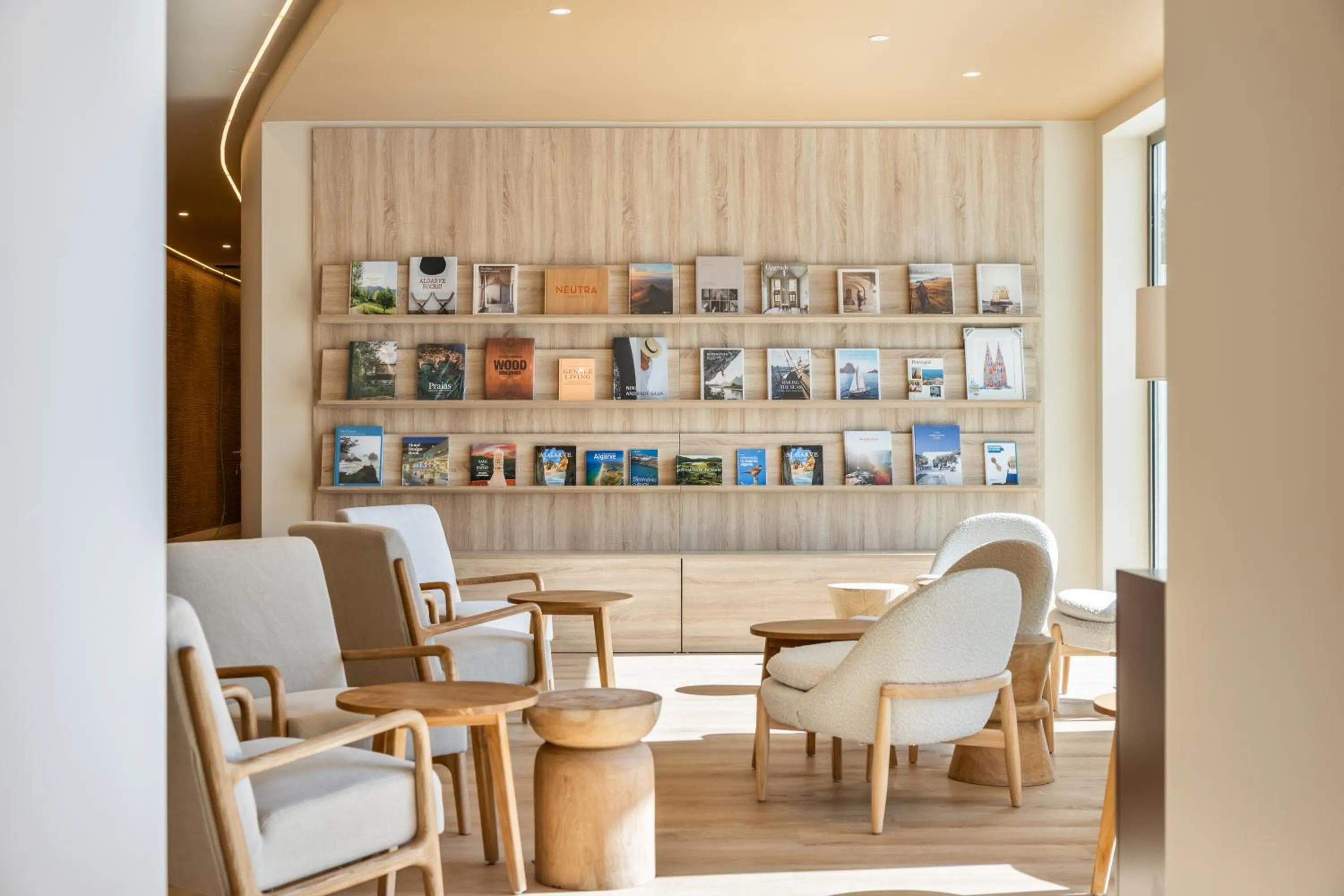 Property building in Castelo Suites Hotel