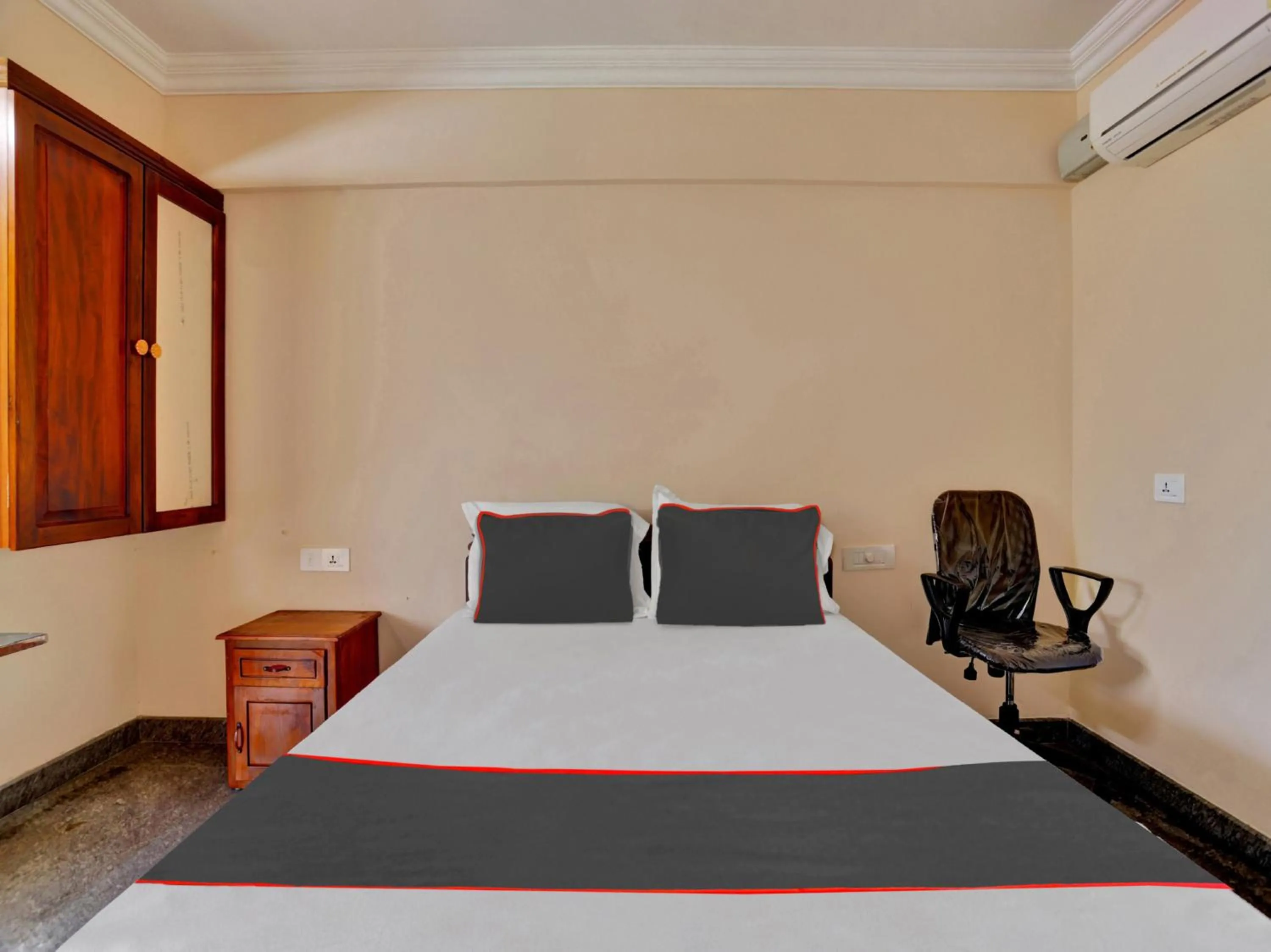 Bed in Family Castle Hotel