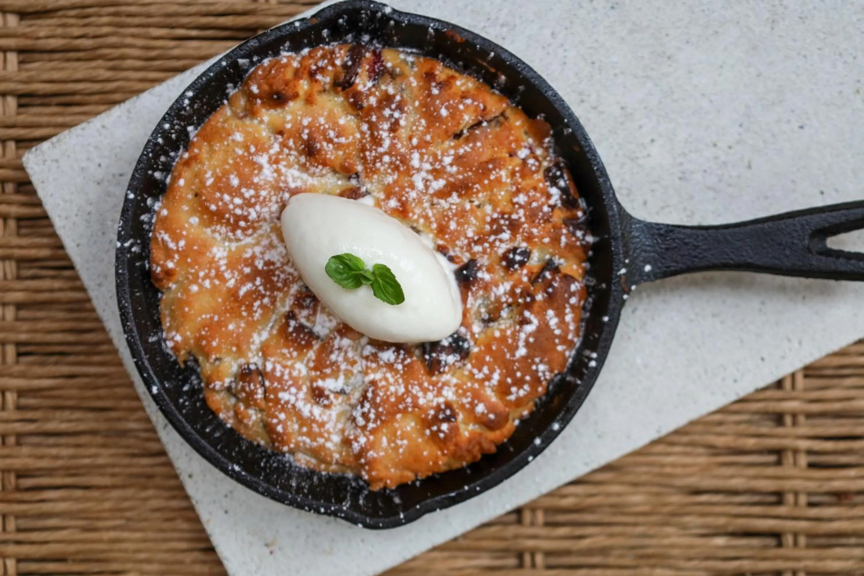 Restaurant/places to eat in Moabi Hotel