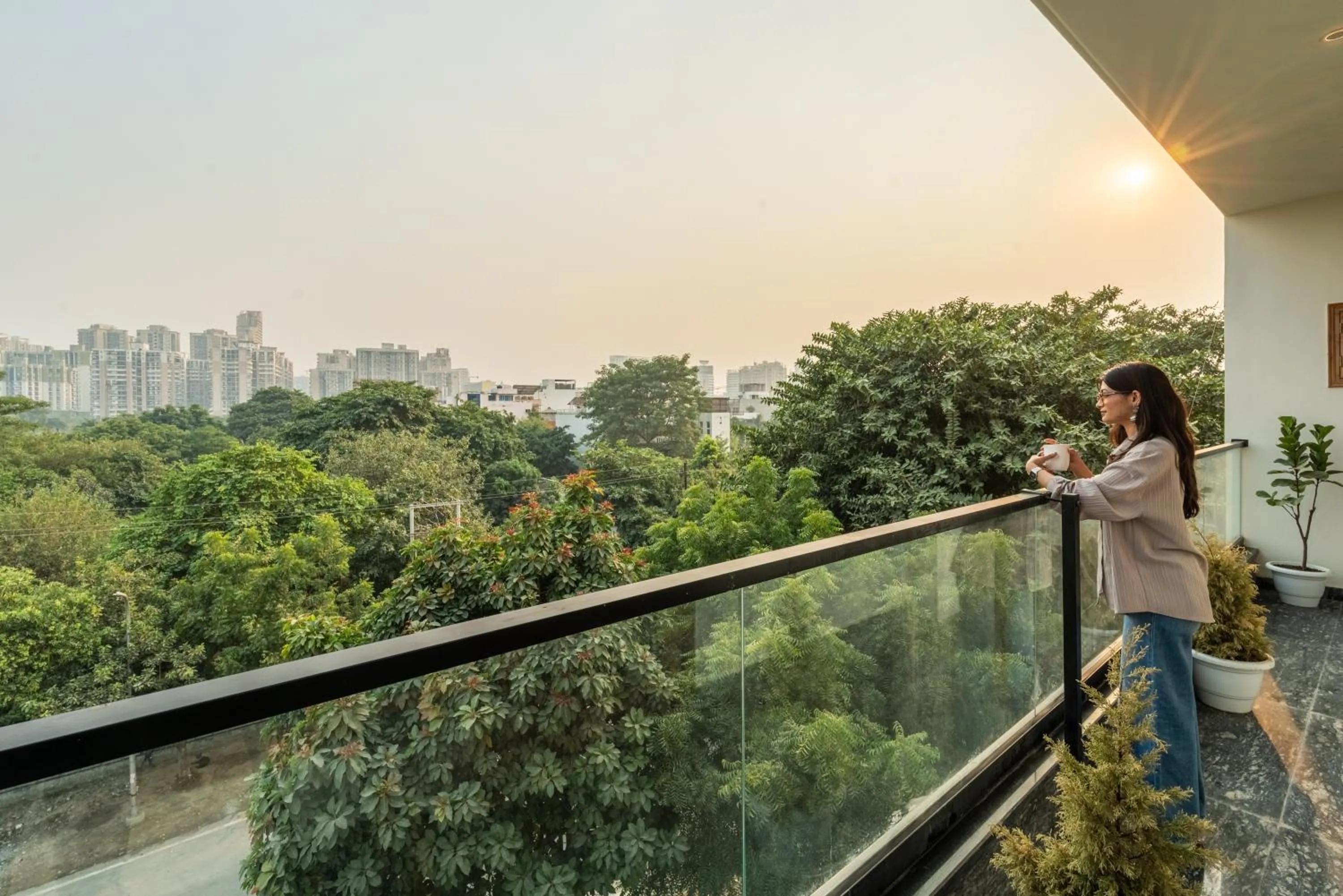 Day in Lime Tree Hotel & One Bed Room Serviced Apartment - Noida Next to Sector 50 Metro with Party Venue