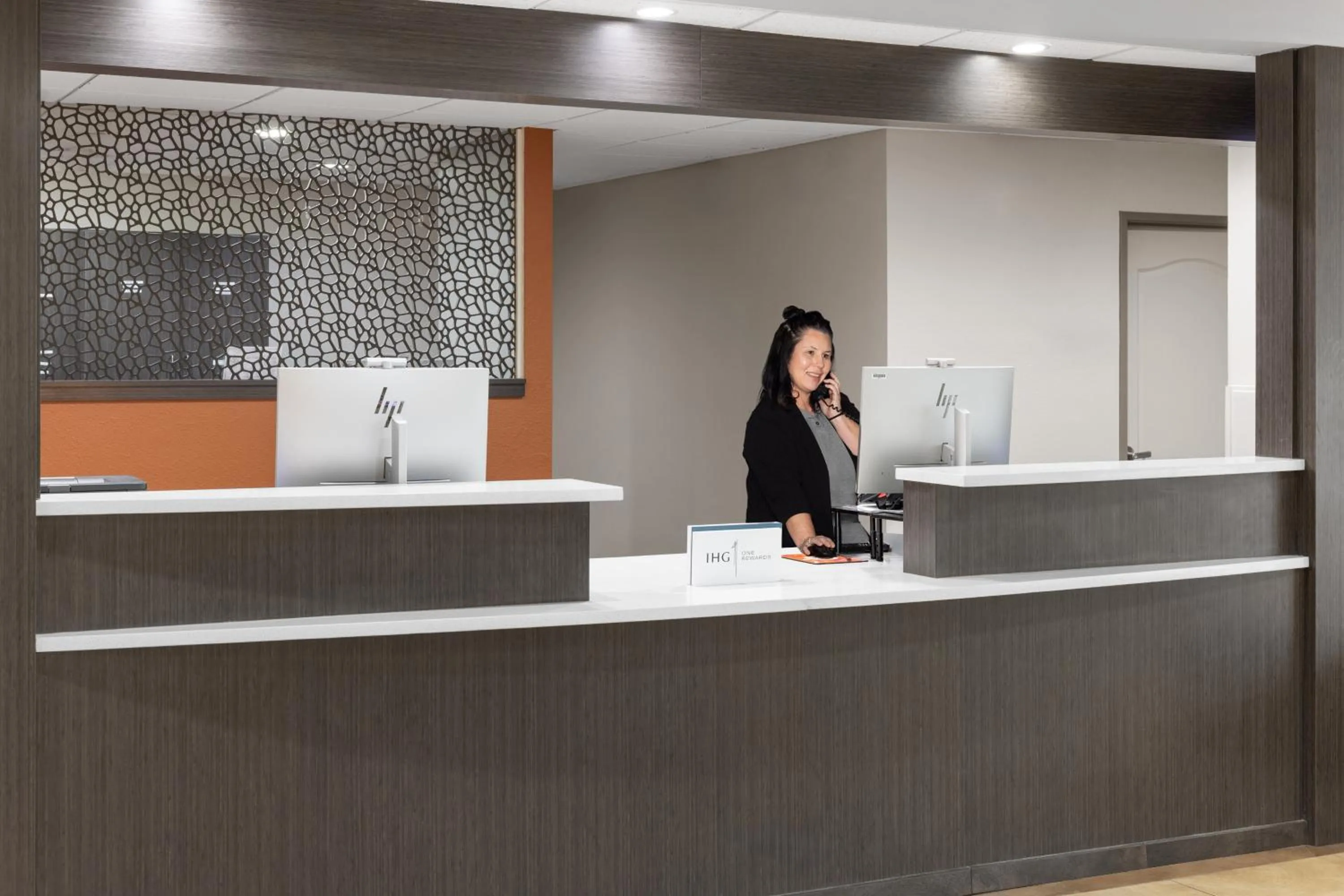 Lobby or reception in Candlewood Suites Fort Campbell - Oak Grove by IHG