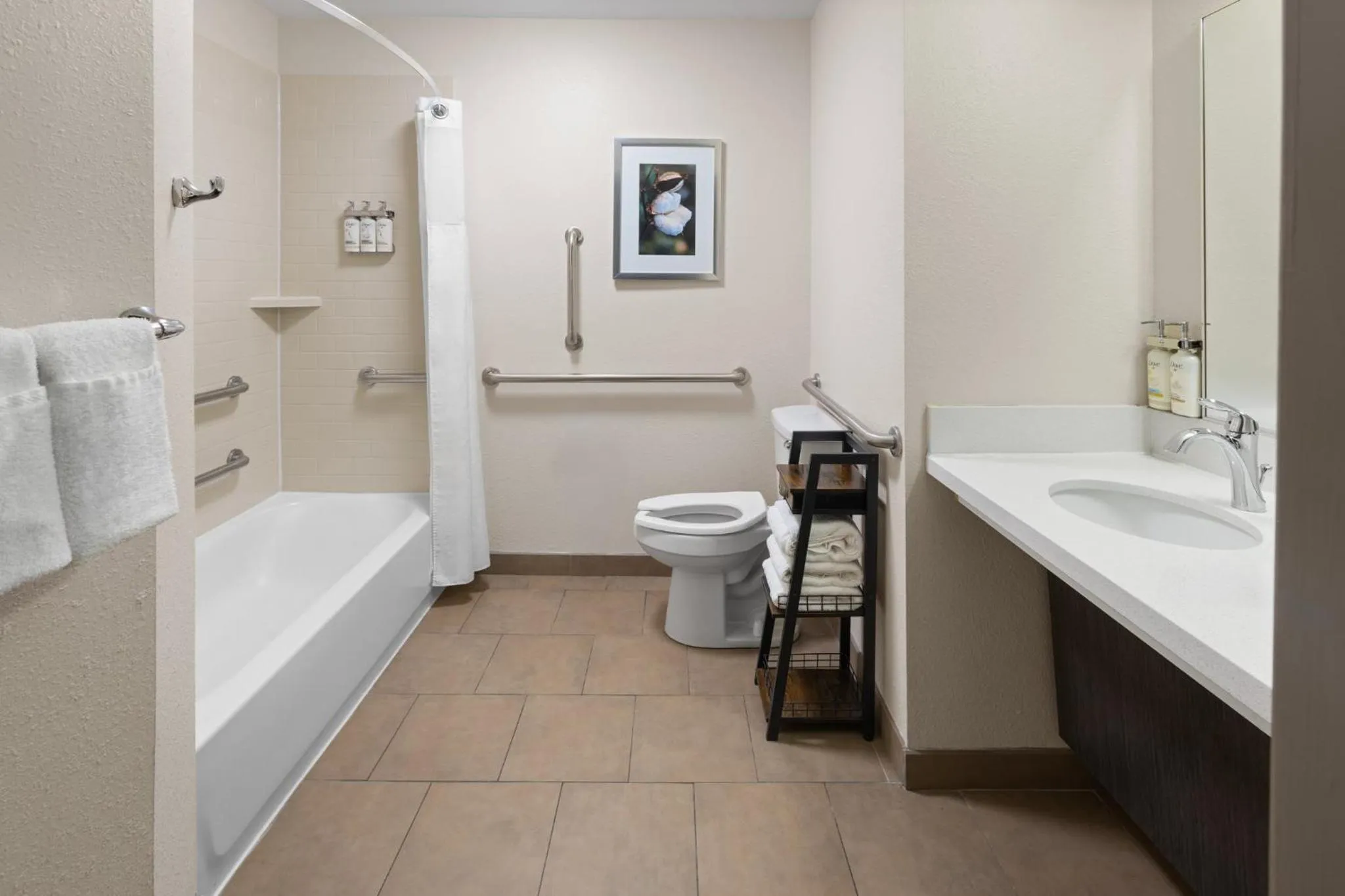 Photo of the whole room in Candlewood Suites Fort Campbell - Oak Grove by IHG