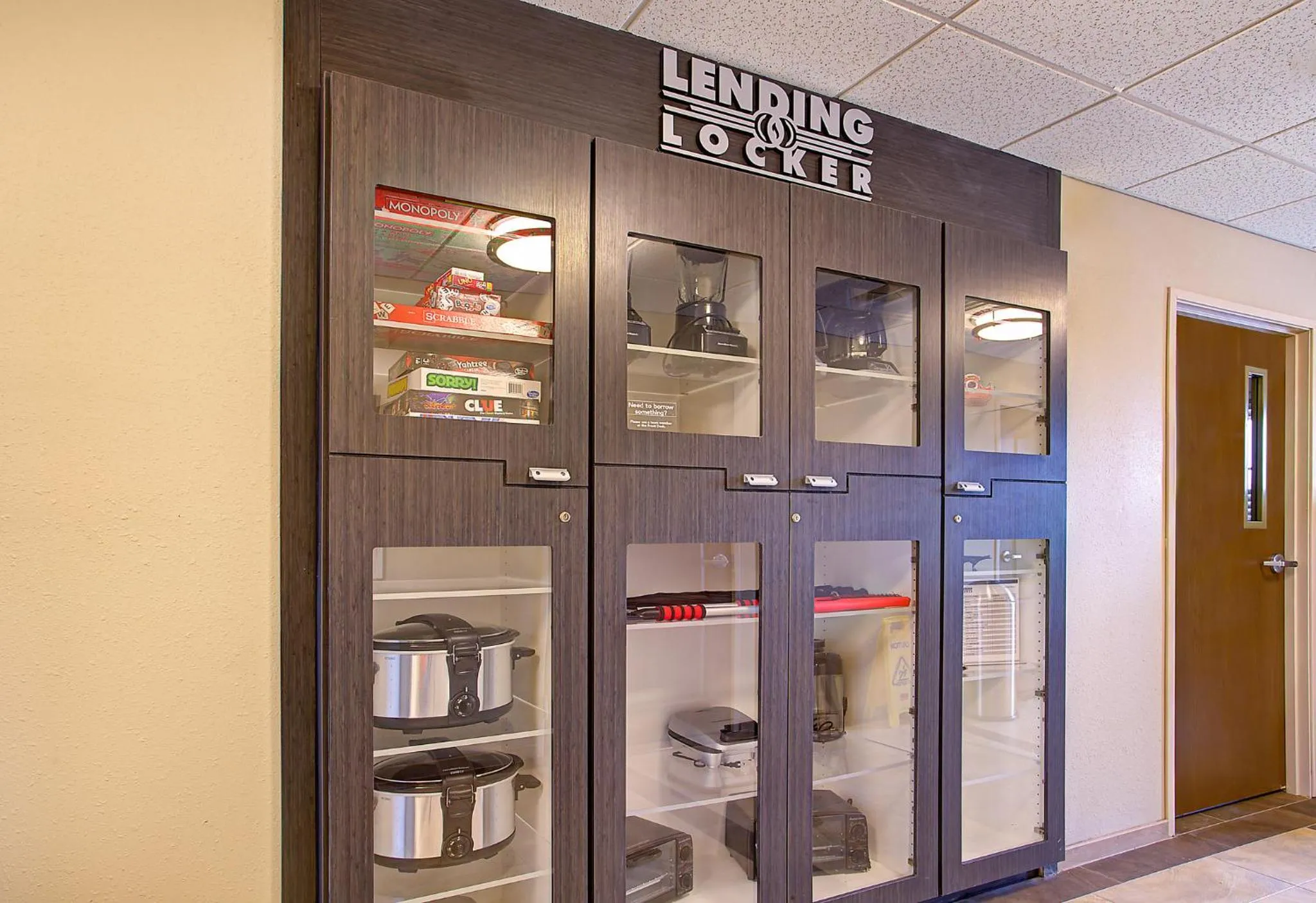 Decorative detail in Candlewood Suites Fort Campbell - Oak Grove by IHG