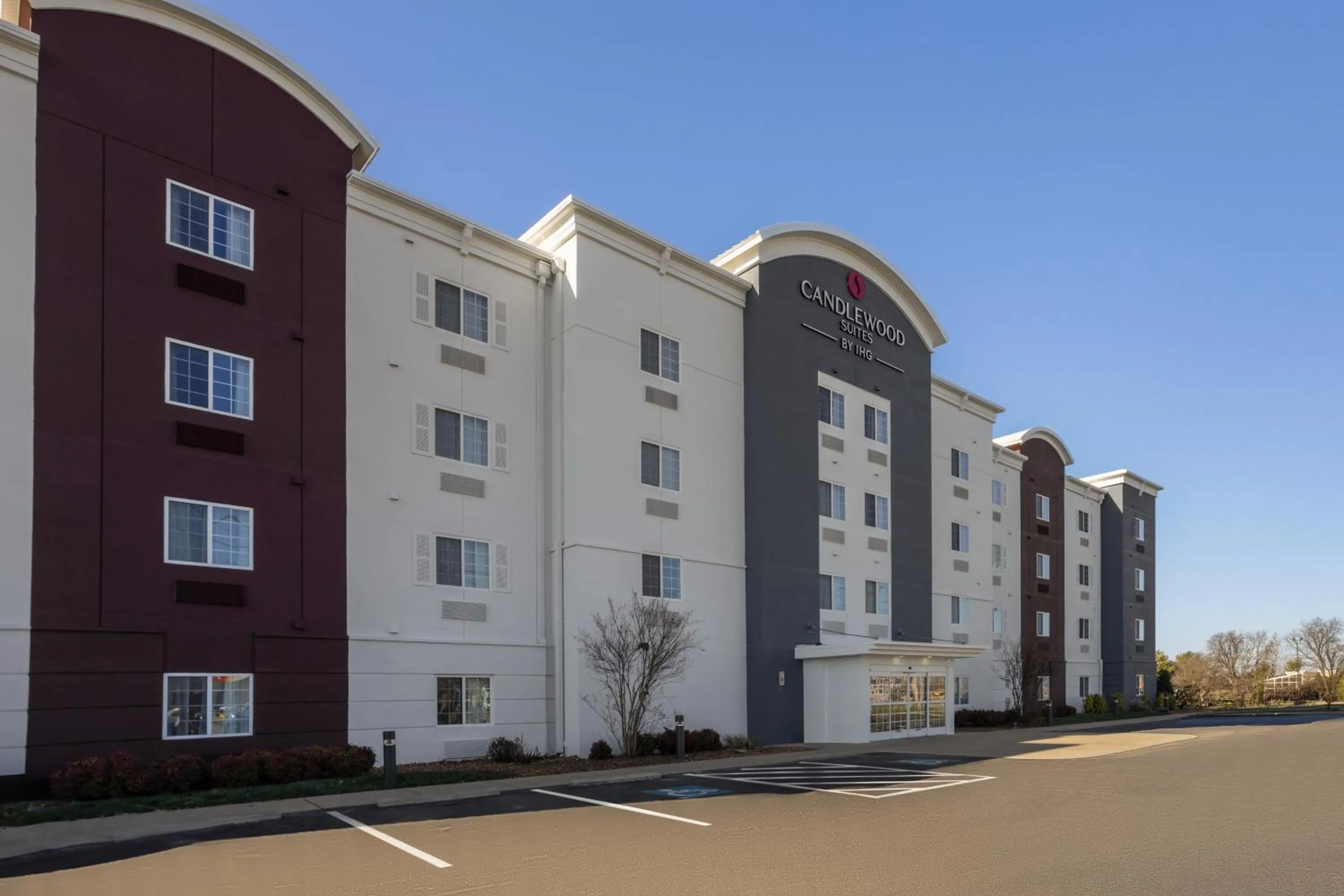 Property building in Candlewood Suites Fort Campbell - Oak Grove by IHG