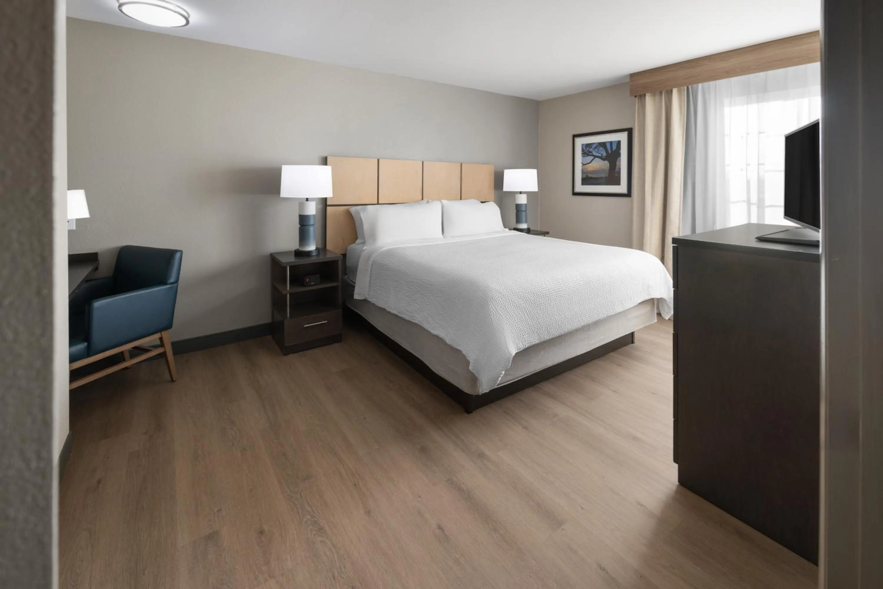 Bed in Candlewood Suites Fort Campbell - Oak Grove by IHG