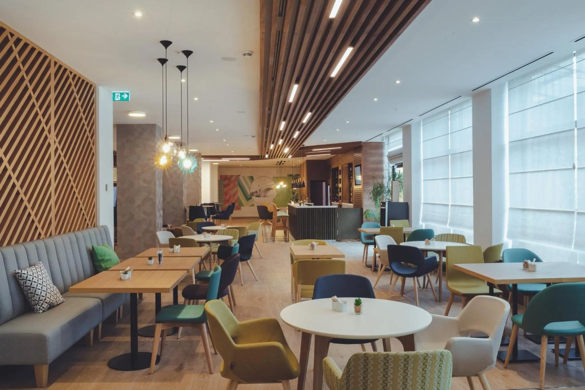 Lounge or bar in Holiday Inn Skopje by IHG
