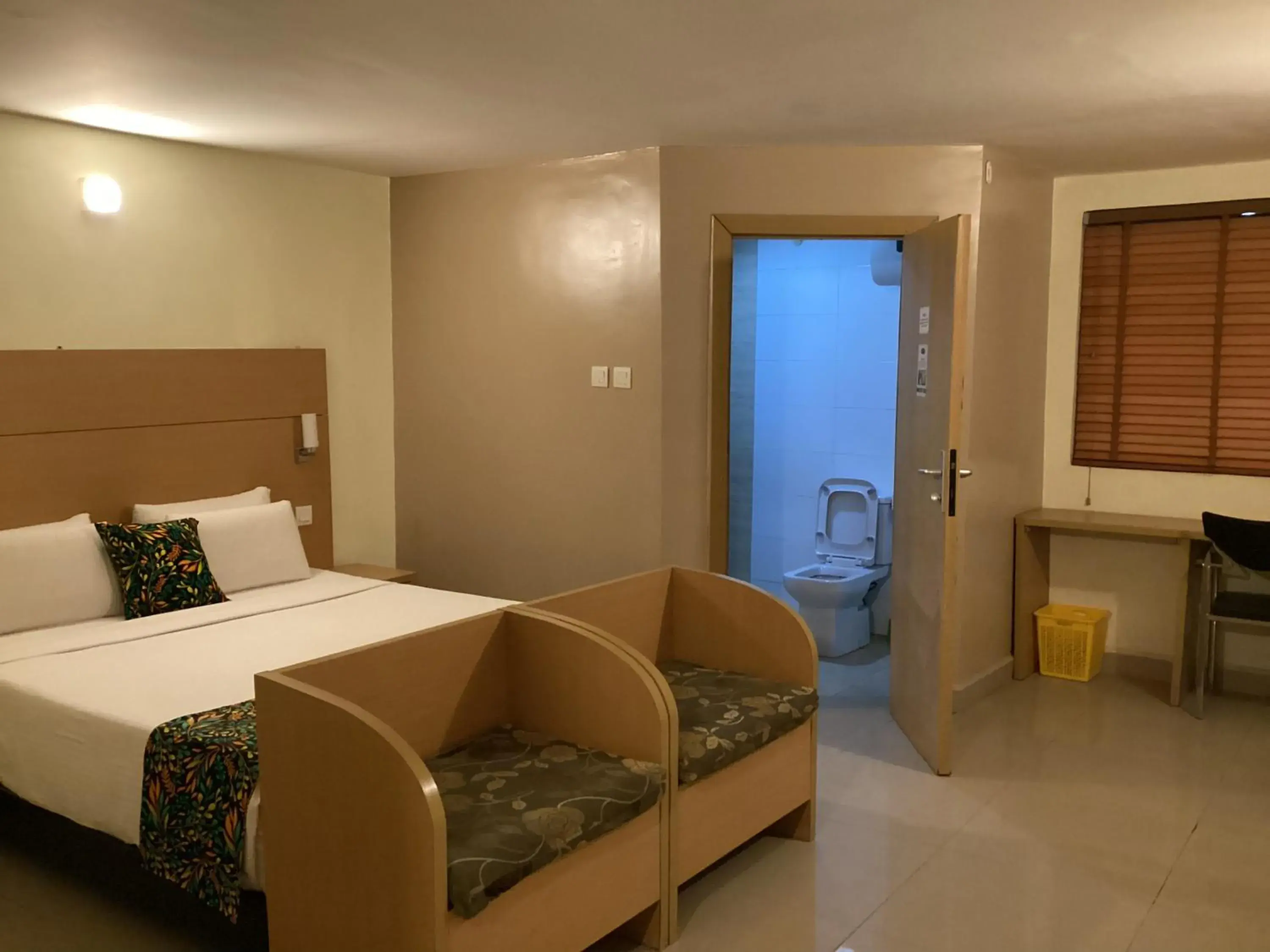 Queen Room in Adis Hotels Ibadan Queen Room in Adis Hotels Ibadan