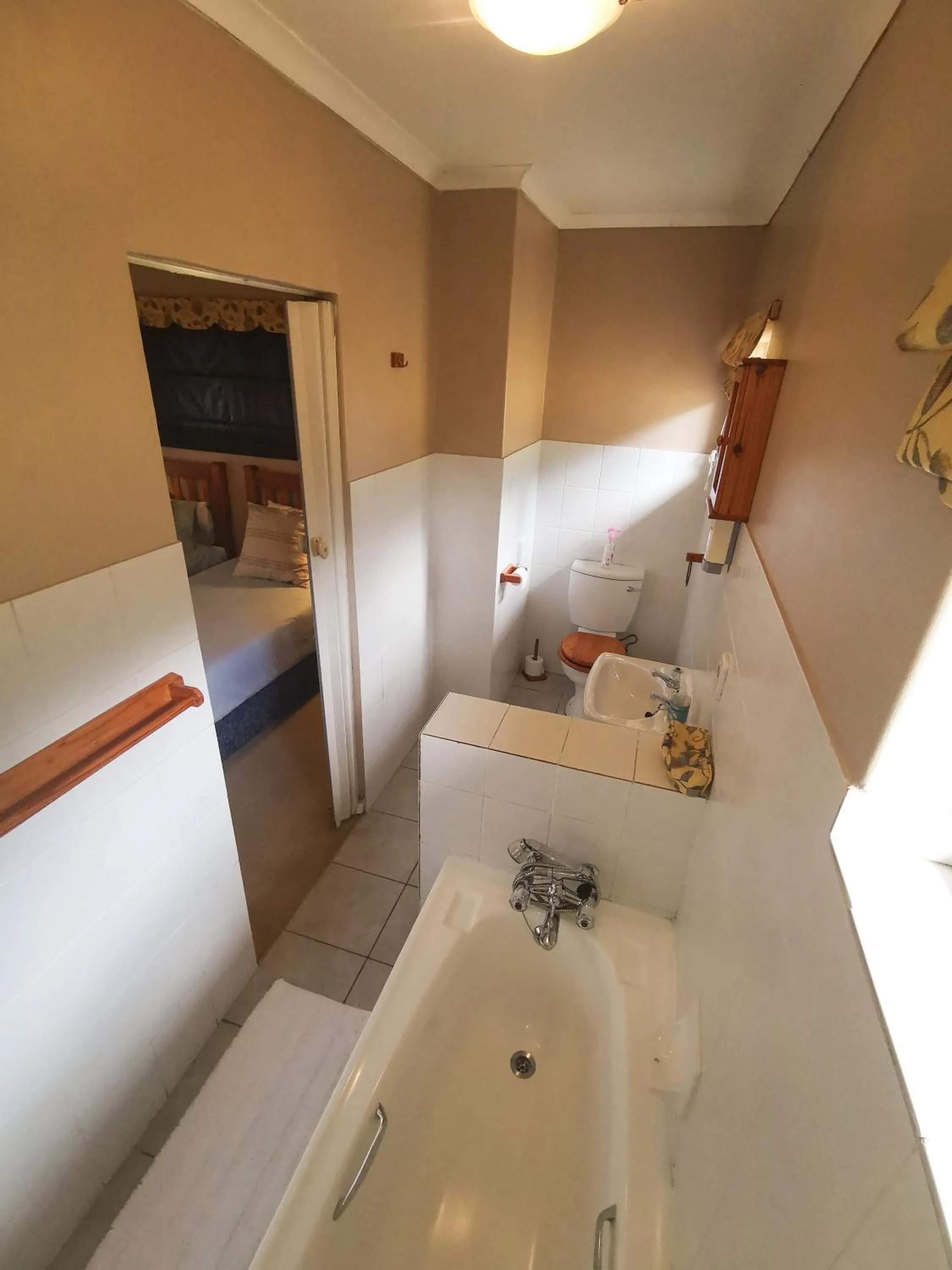 Bathroom in Loerie Guesthouse