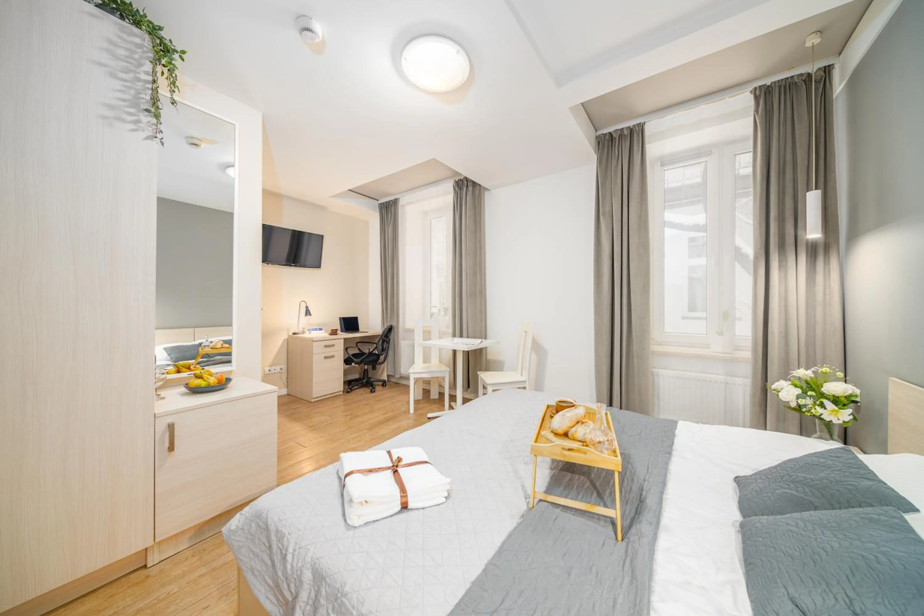 Bed in Apartamenty Platinia - komfortowe noclegi Kraków Stare Miasto