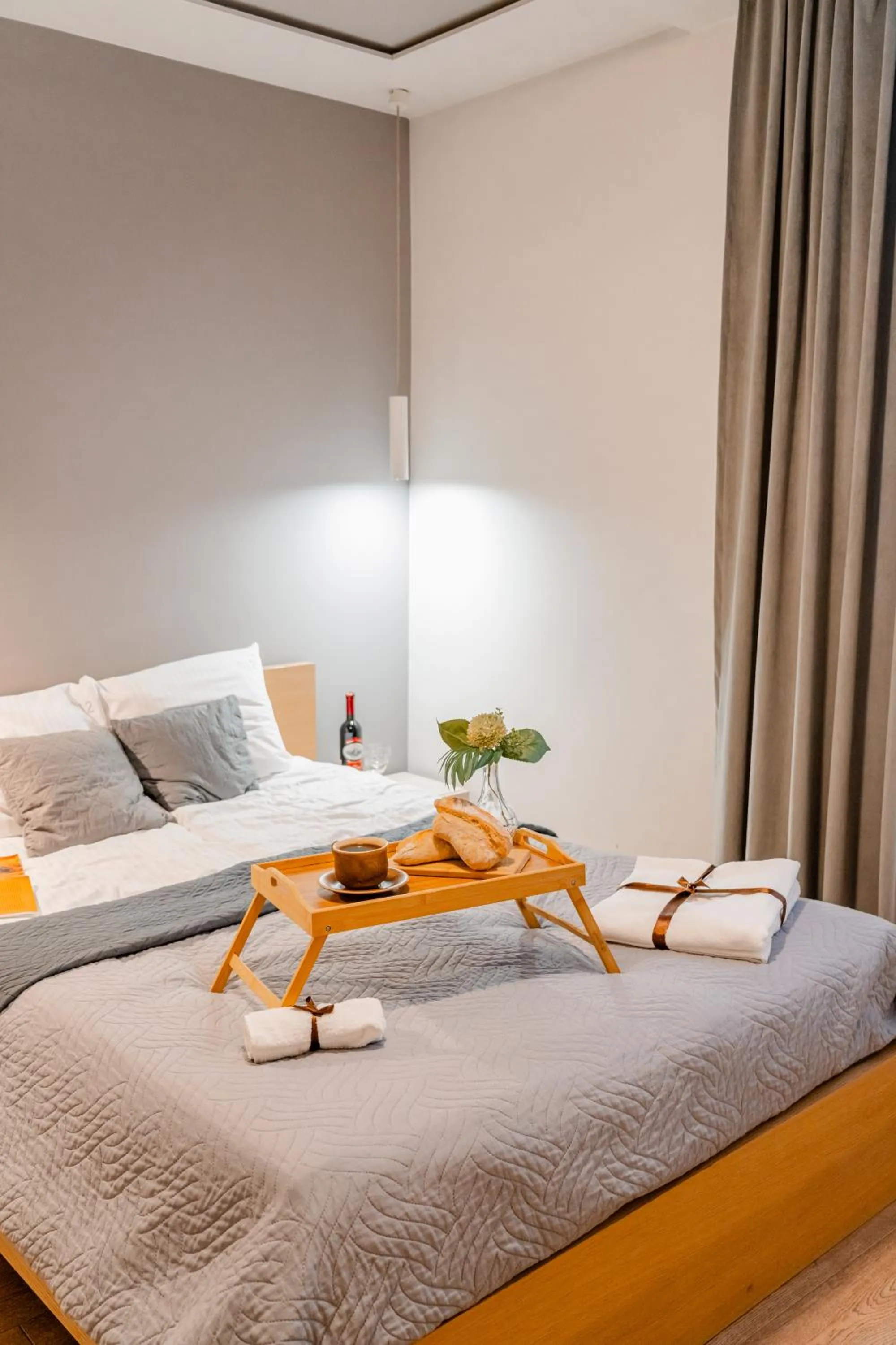 Bed in Apartamenty Platinia - komfortowe noclegi Kraków Stare Miasto