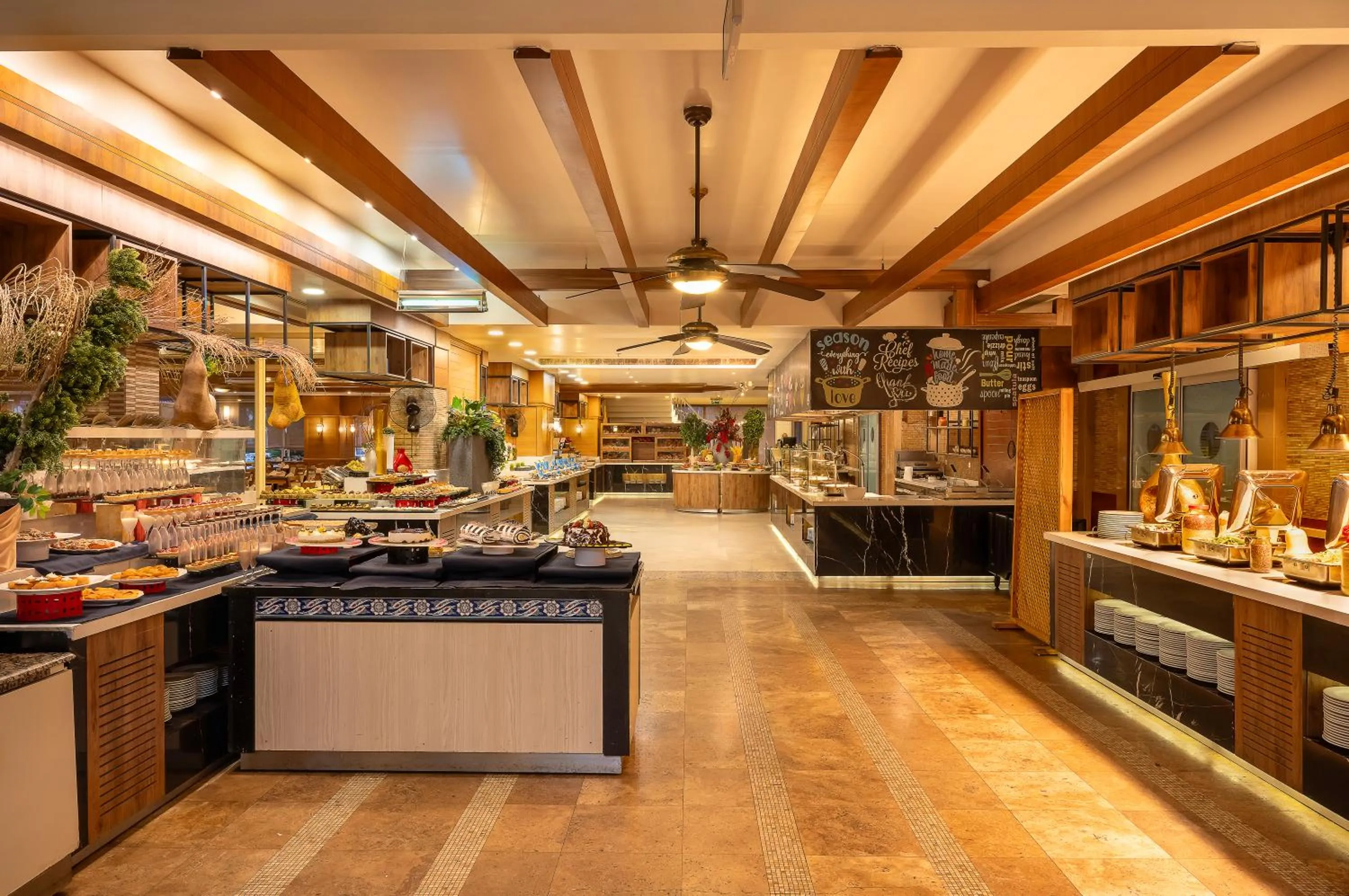 Restaurant/places to eat in Porto Bello Hotel Resort & Spa