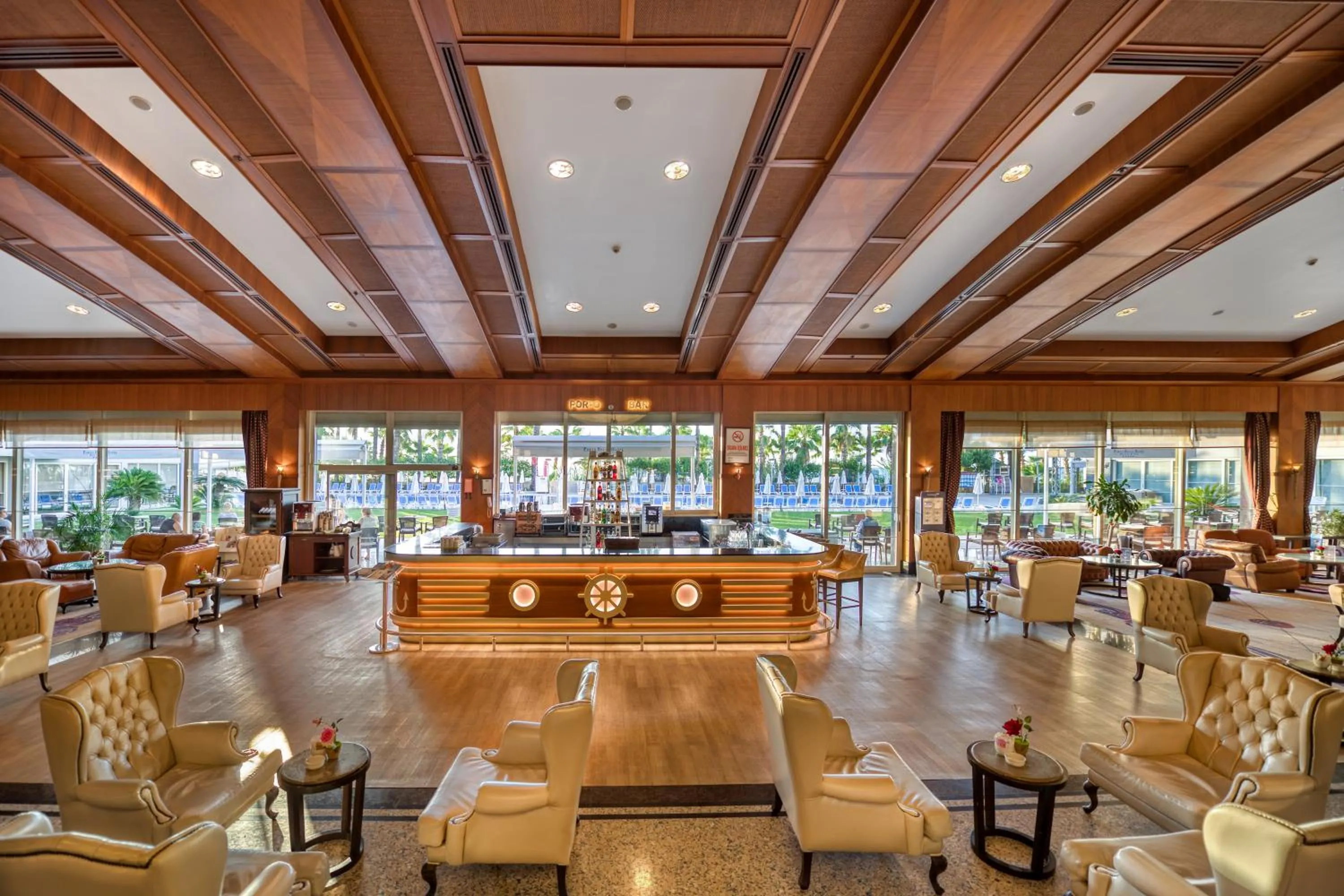 Lounge or bar in Porto Bello Hotel Resort & Spa