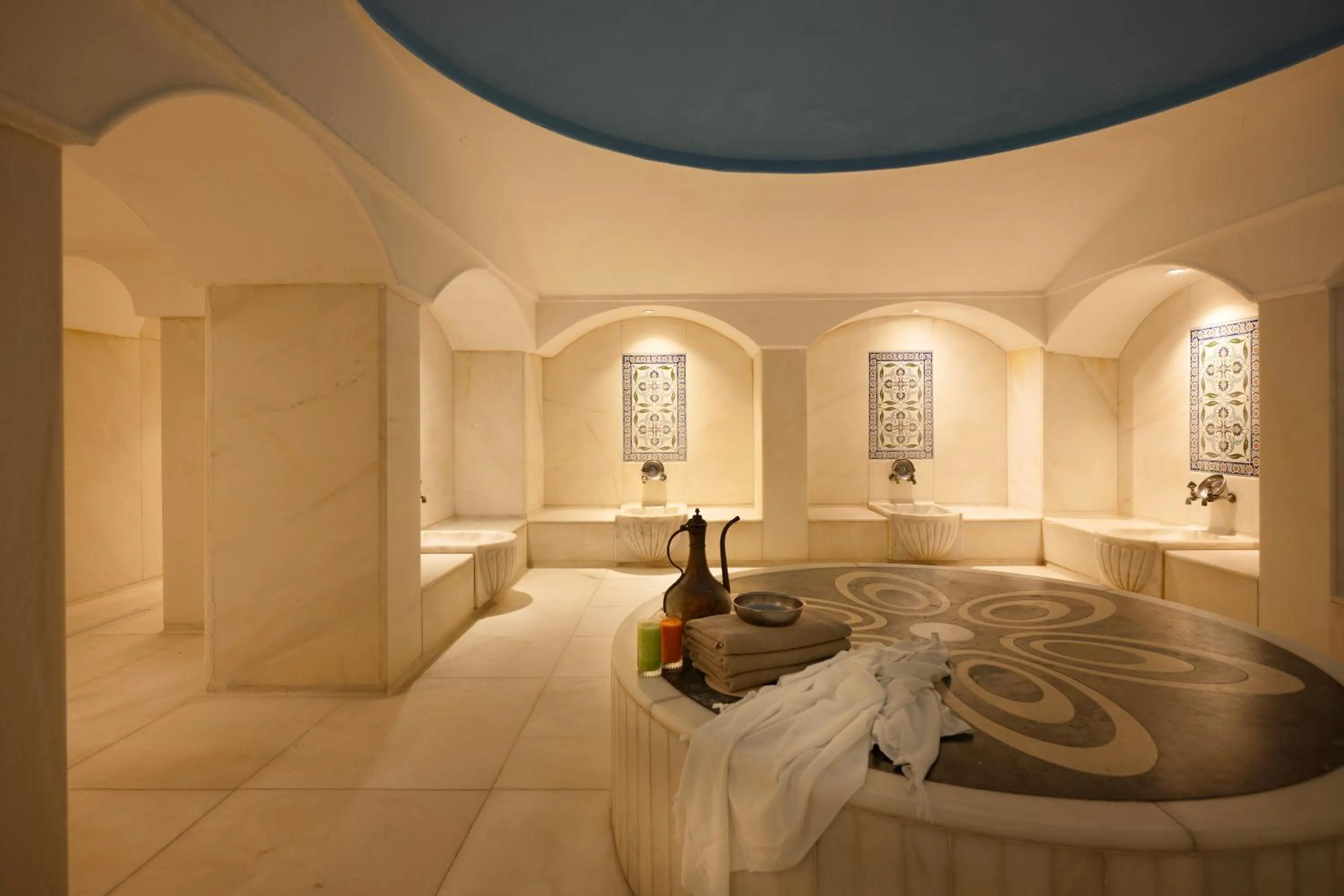 Public Bath in Porto Bello Hotel Resort & Spa