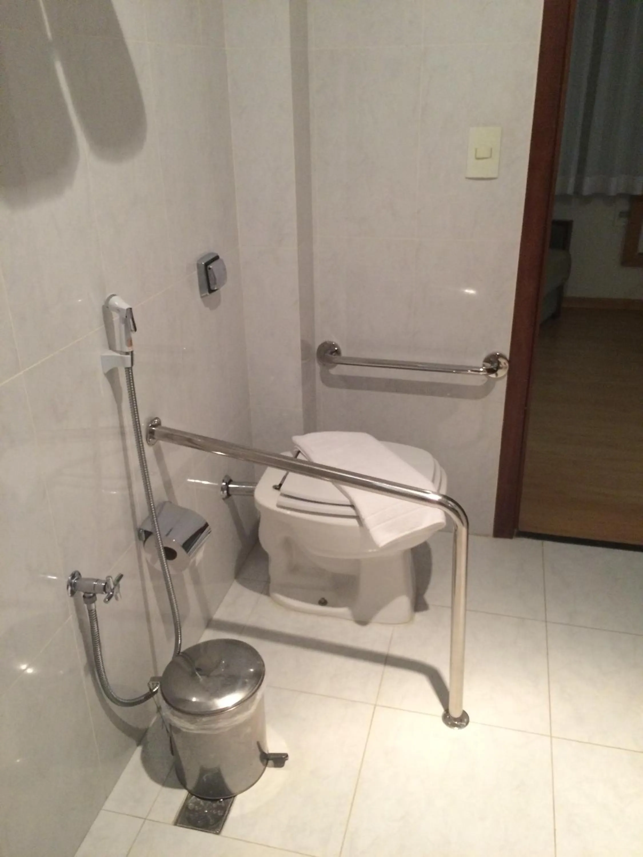 Toilet in Líber Hotel Nova Serrana - Conforto na Rota da BR-262