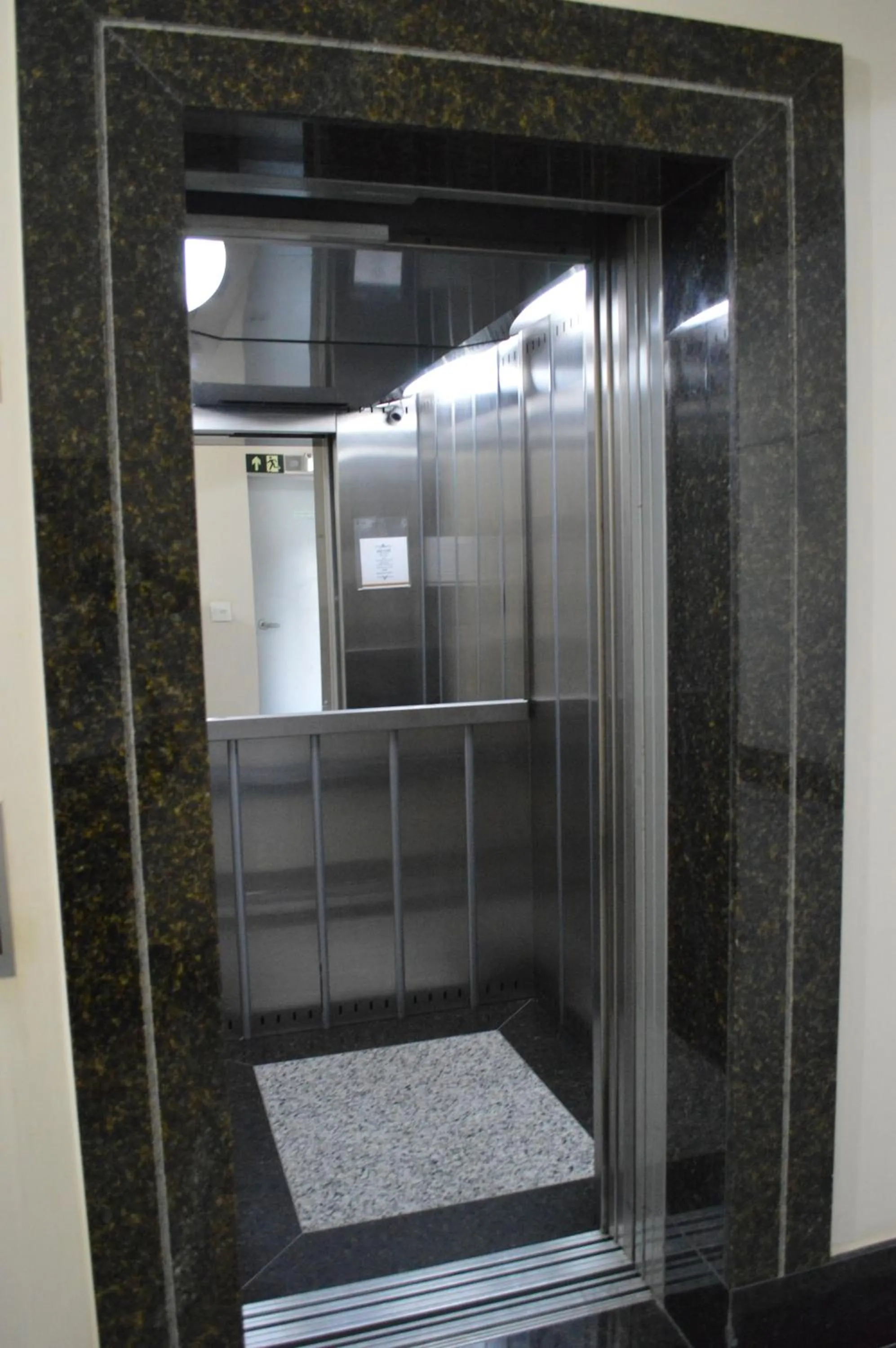 Property building in Líber Hotel Nova Serrana - Conforto na Rota da BR-262