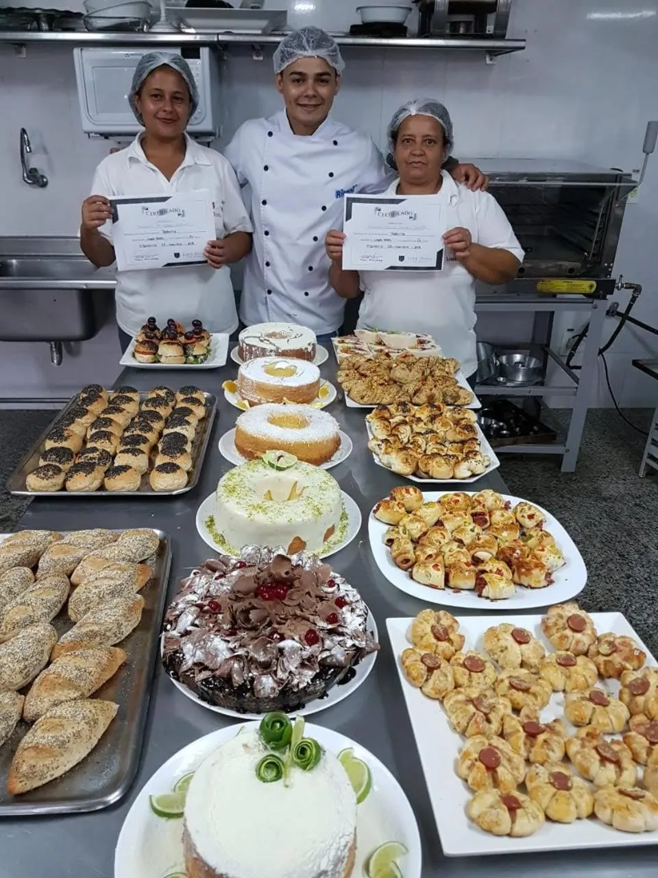 Breakfast in Líber Hotel Nova Serrana - Conforto na Rota da BR-262