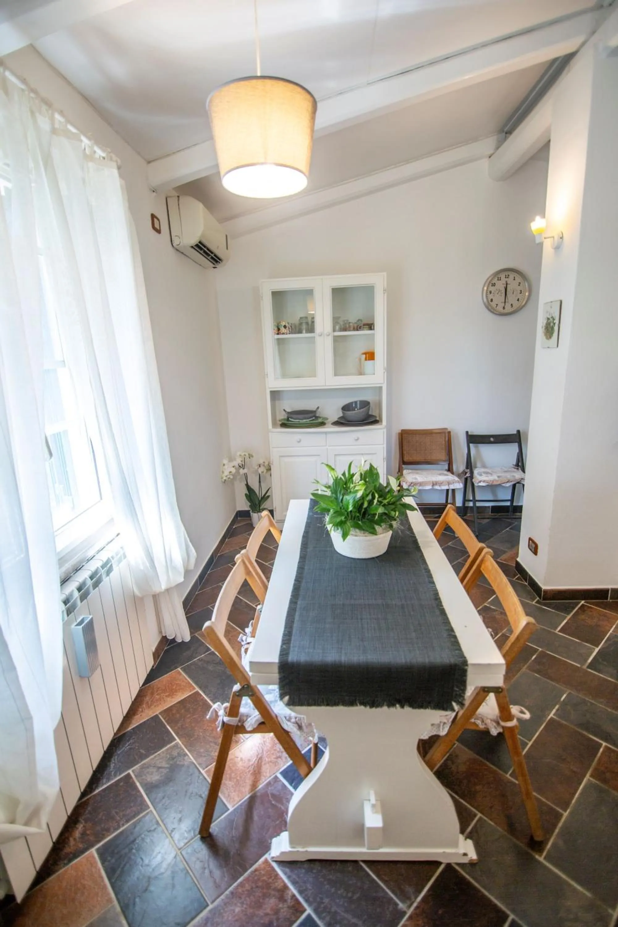 Living room in Villa LA CESA & Villino LA CASETTA Holiday Houses CON JACUZZI