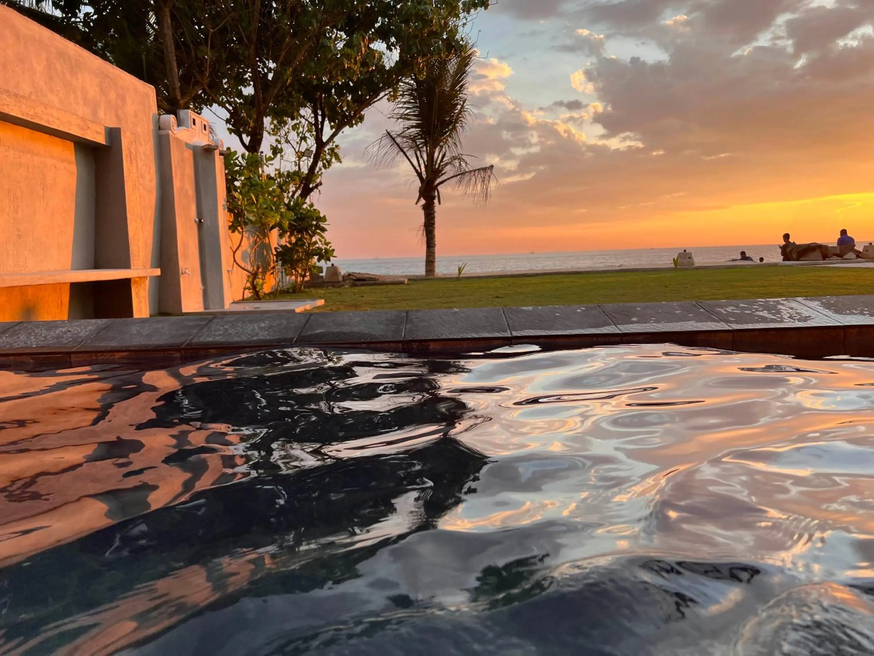 Swimming pool in Amanda Beach Villas