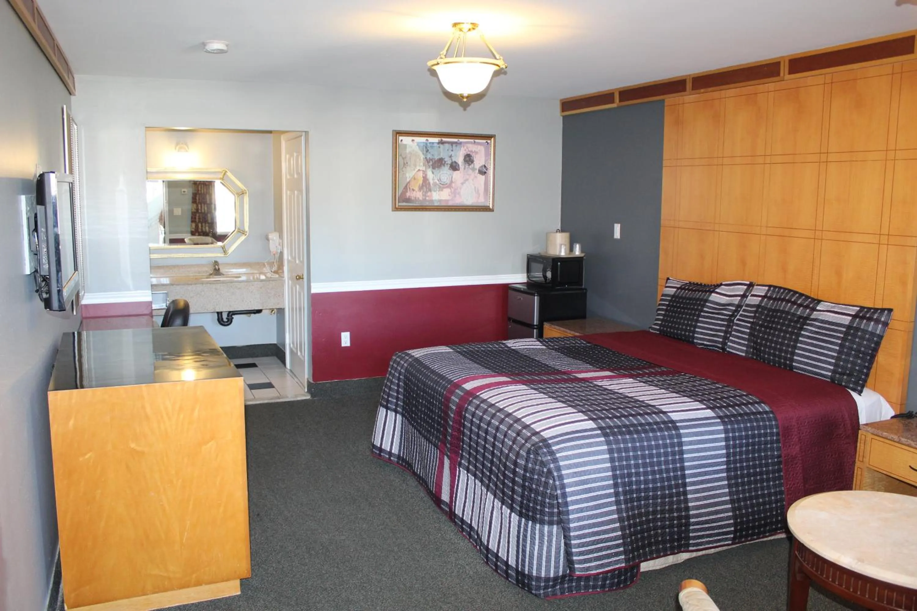 Photo of the whole room, Bed in Liberty Inn Absecon Atlantic City