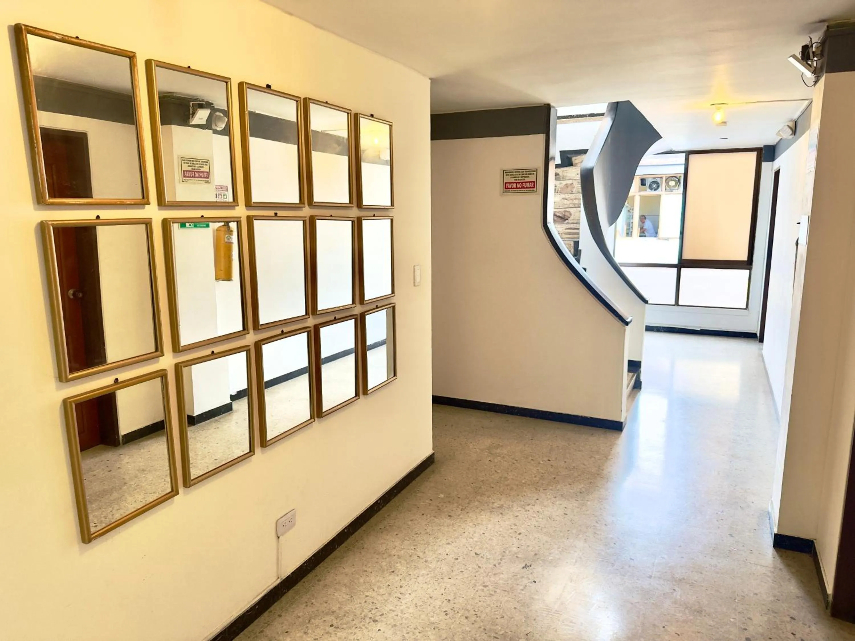 Property building in Hotel Pereira Central