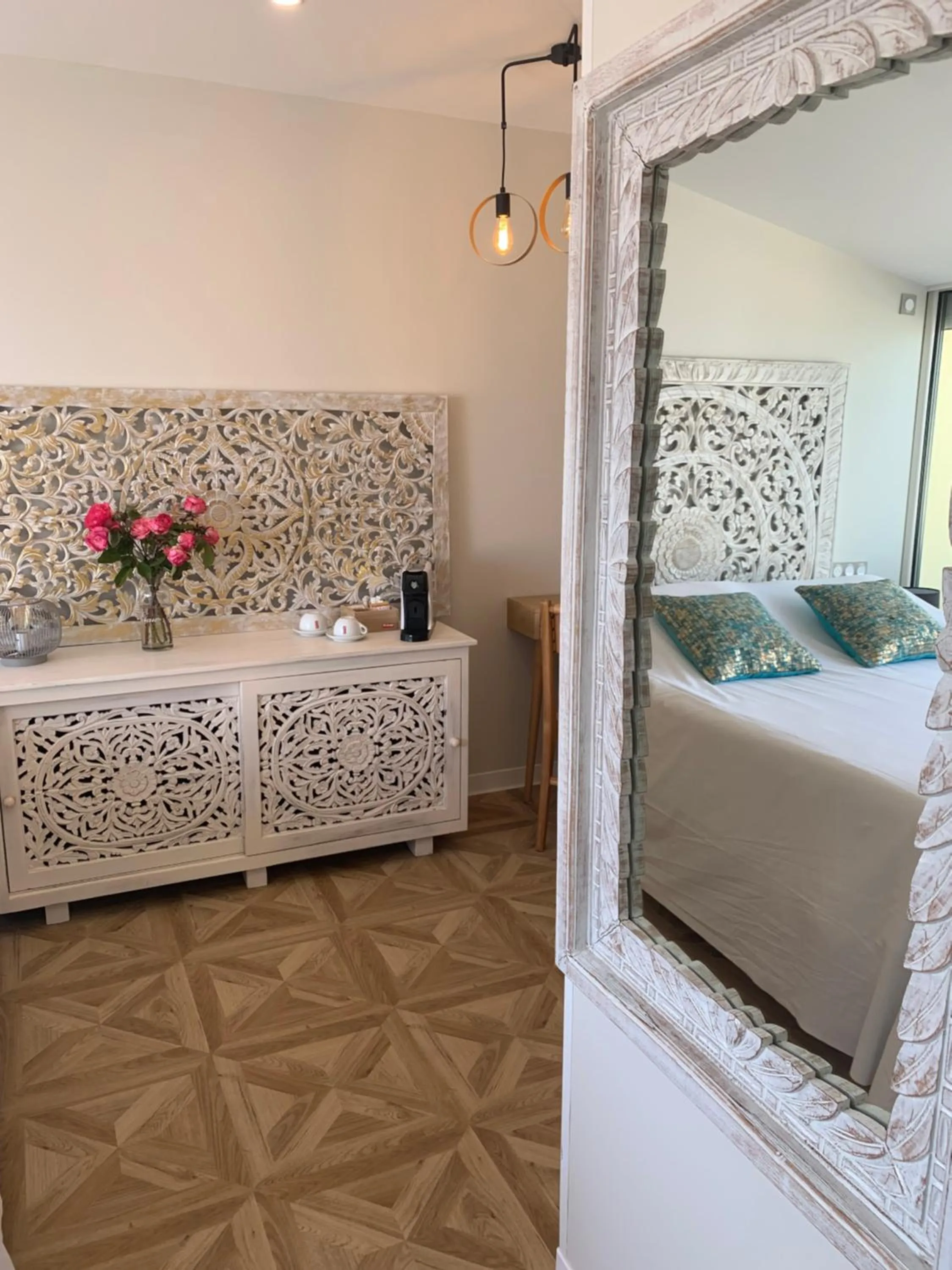 Bedroom, Bed in Hôtel La Grande Conque