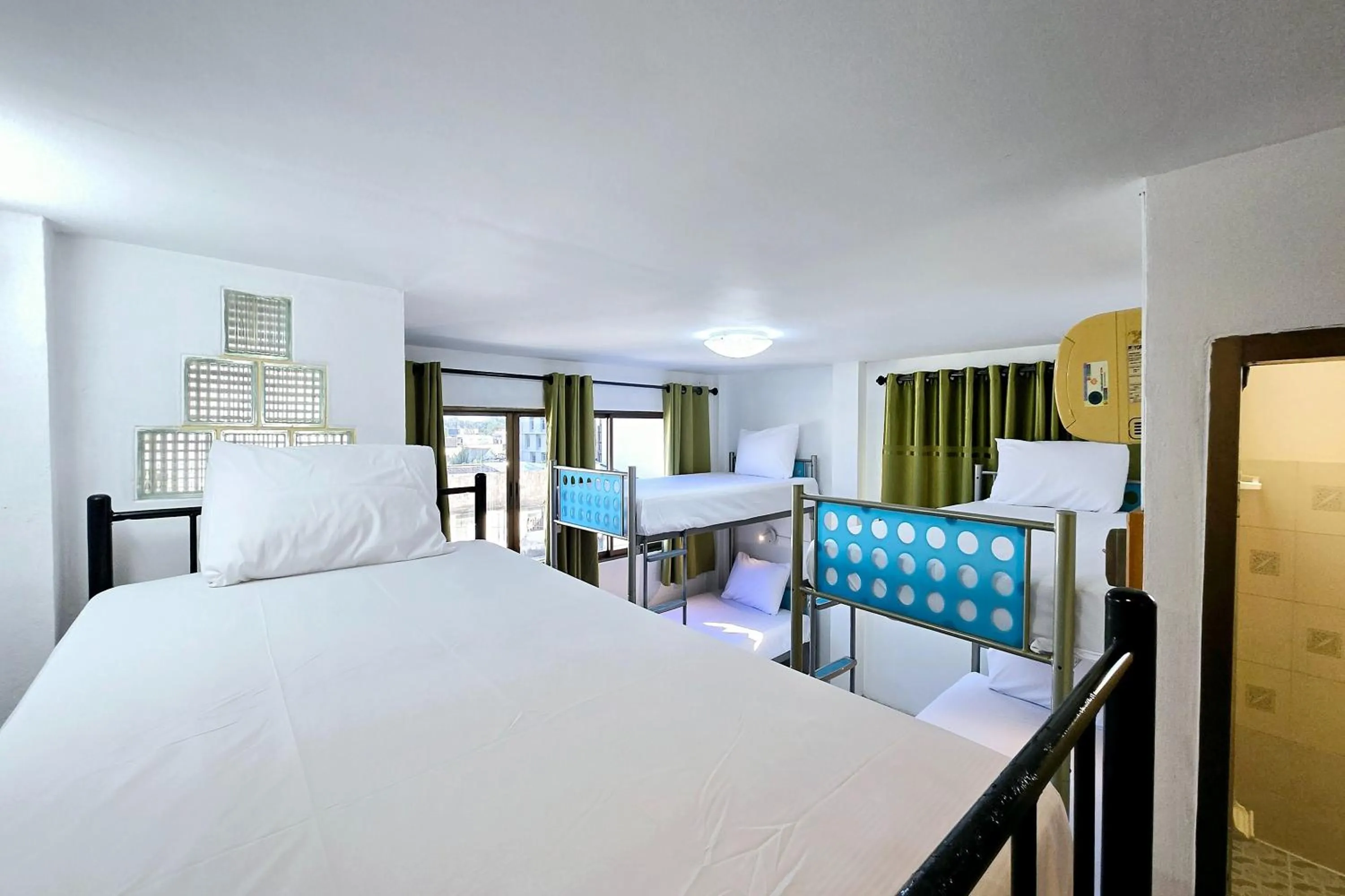 Bed in MT Friend Home & Hostel