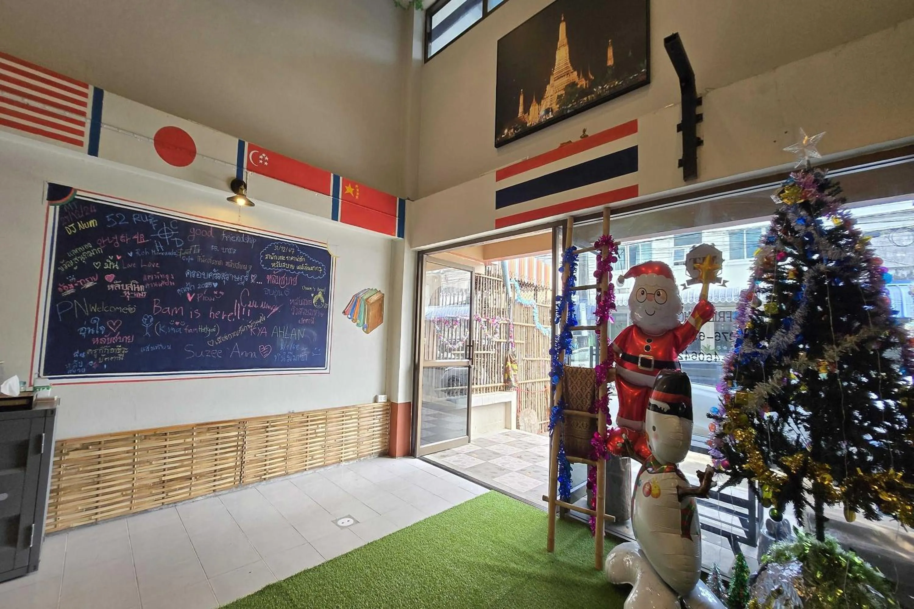 Lobby or reception in MT Friend Home & Hostel