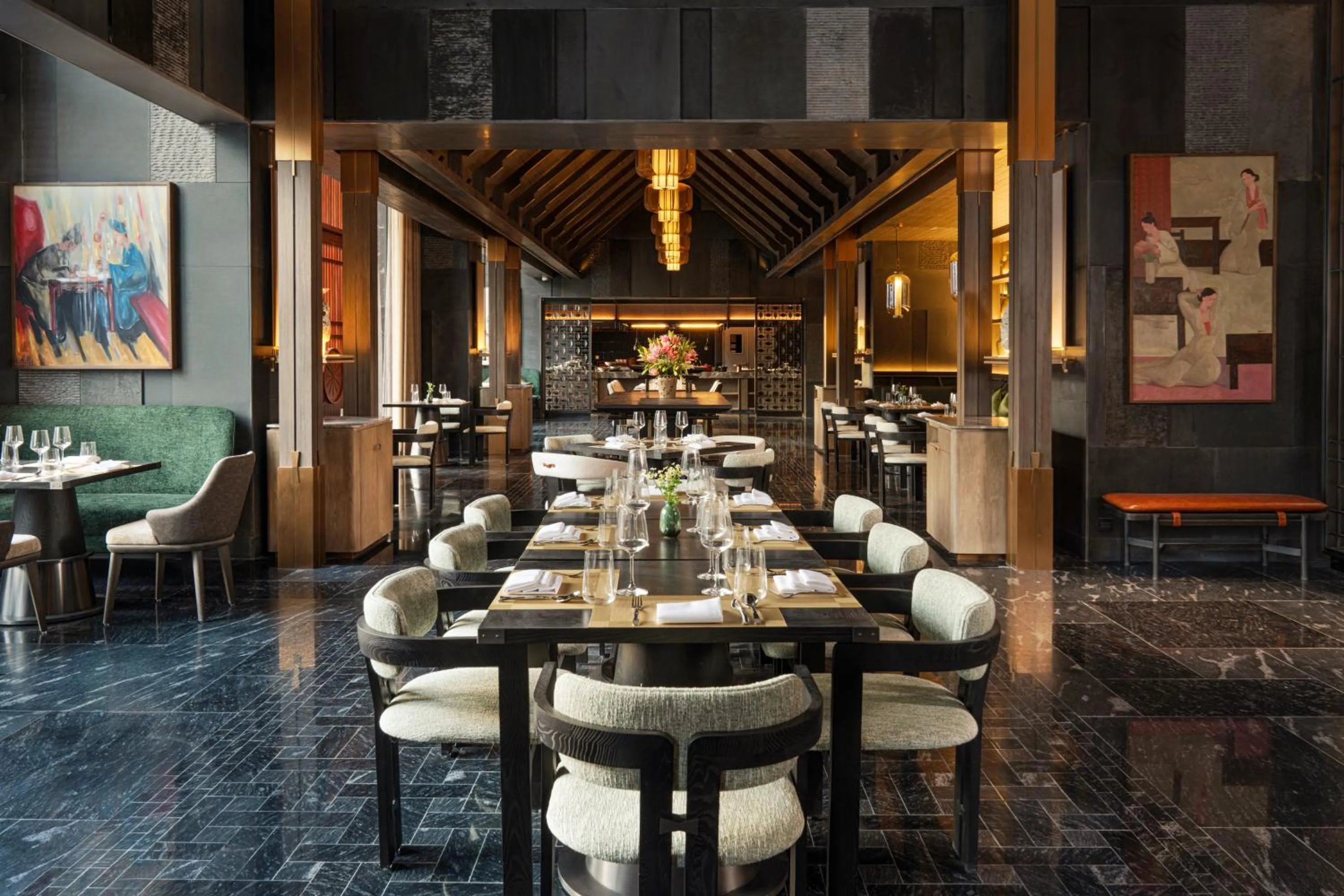 Restaurant/places to eat in Dusit Le Palais Tu Hoa Hanoi