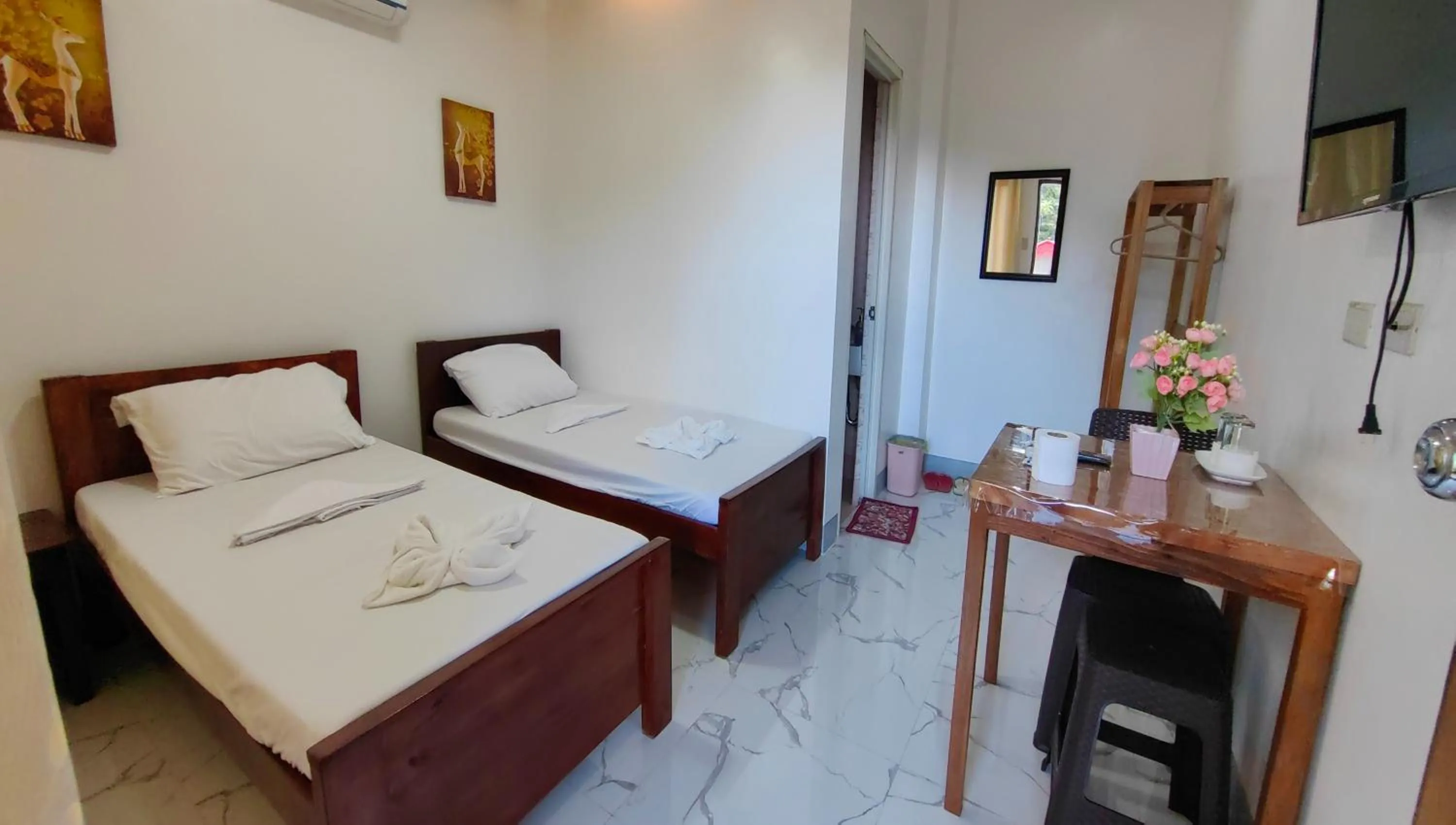 Bedroom, Bed in Pring Pension House Puerto Princesa