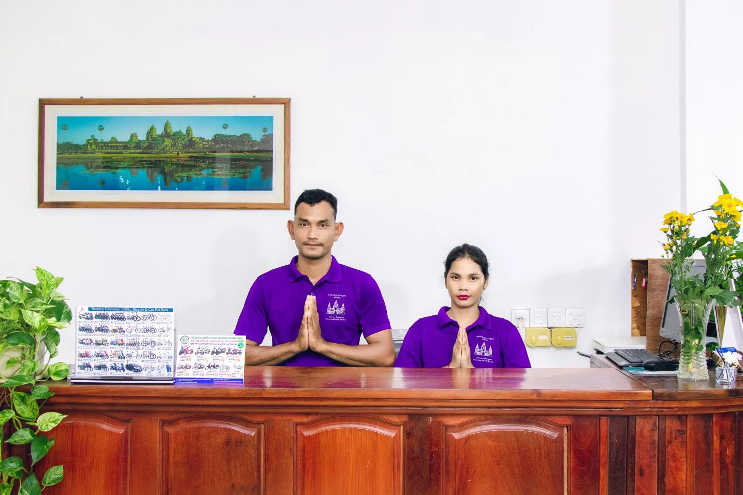 Staff in Thonka Boutique