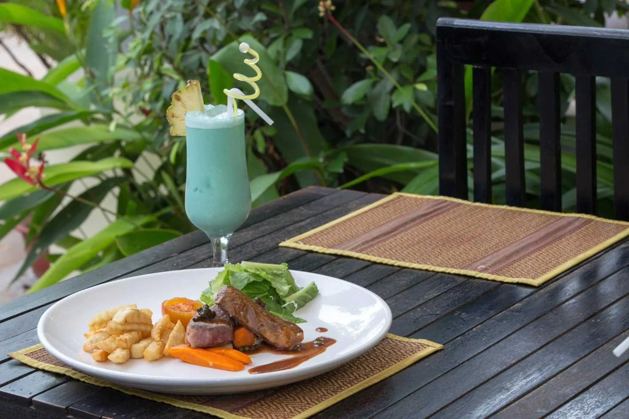 Restaurant/places to eat in Thonka Boutique