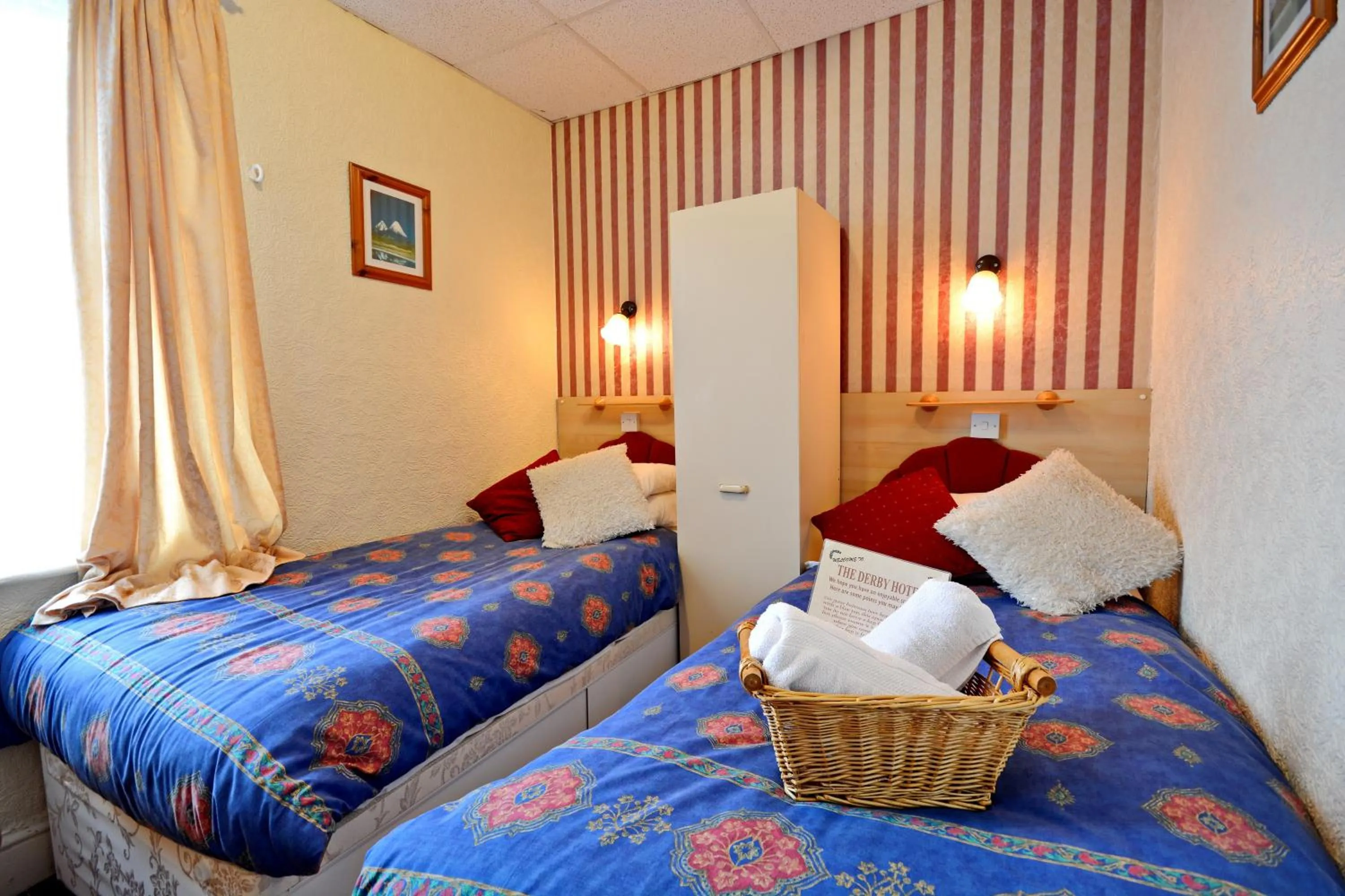 Bedroom, Bed in The Derby Hotel