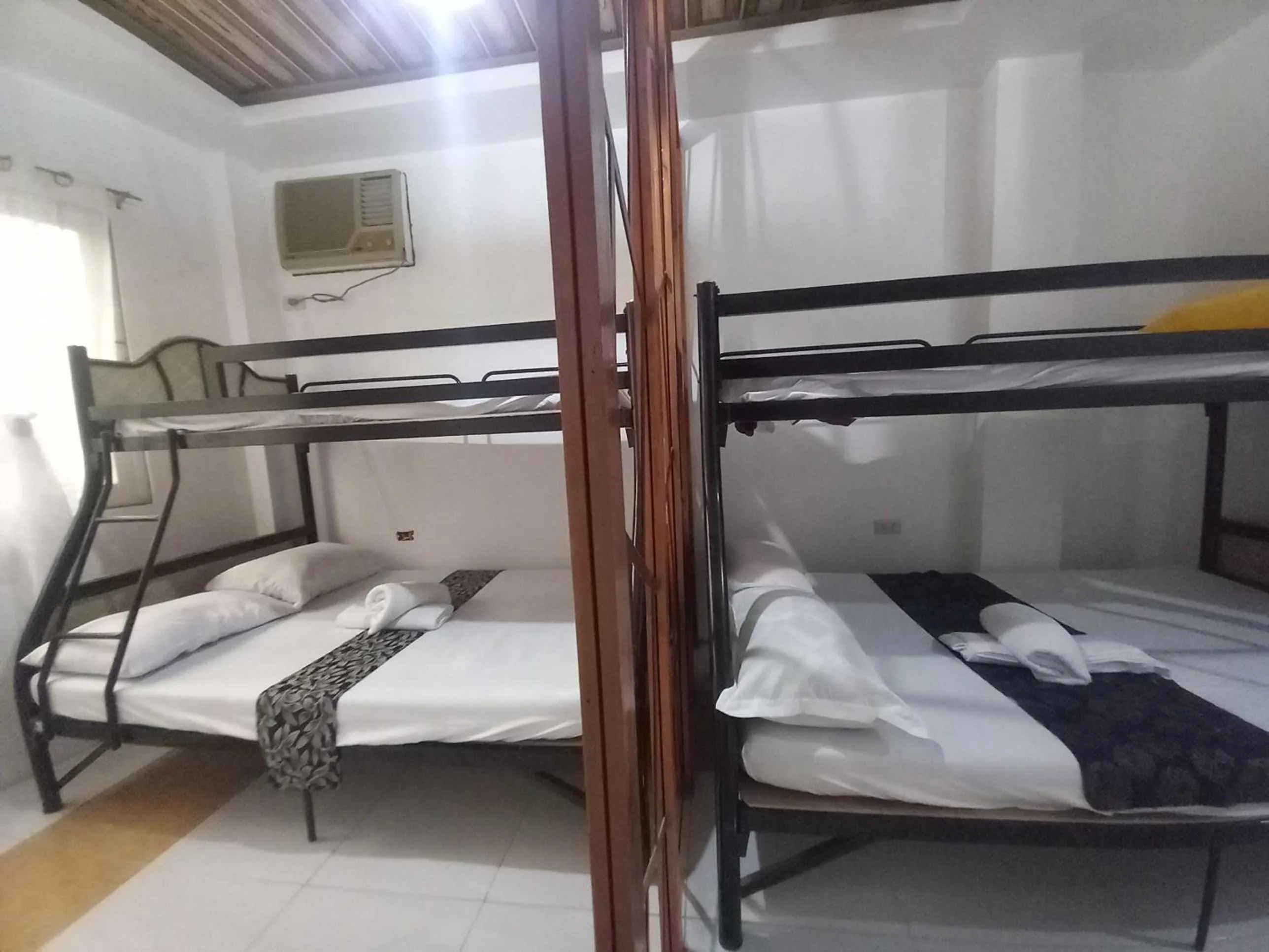 Bedroom, Bed in OYO 1130 Thrivers Hometel