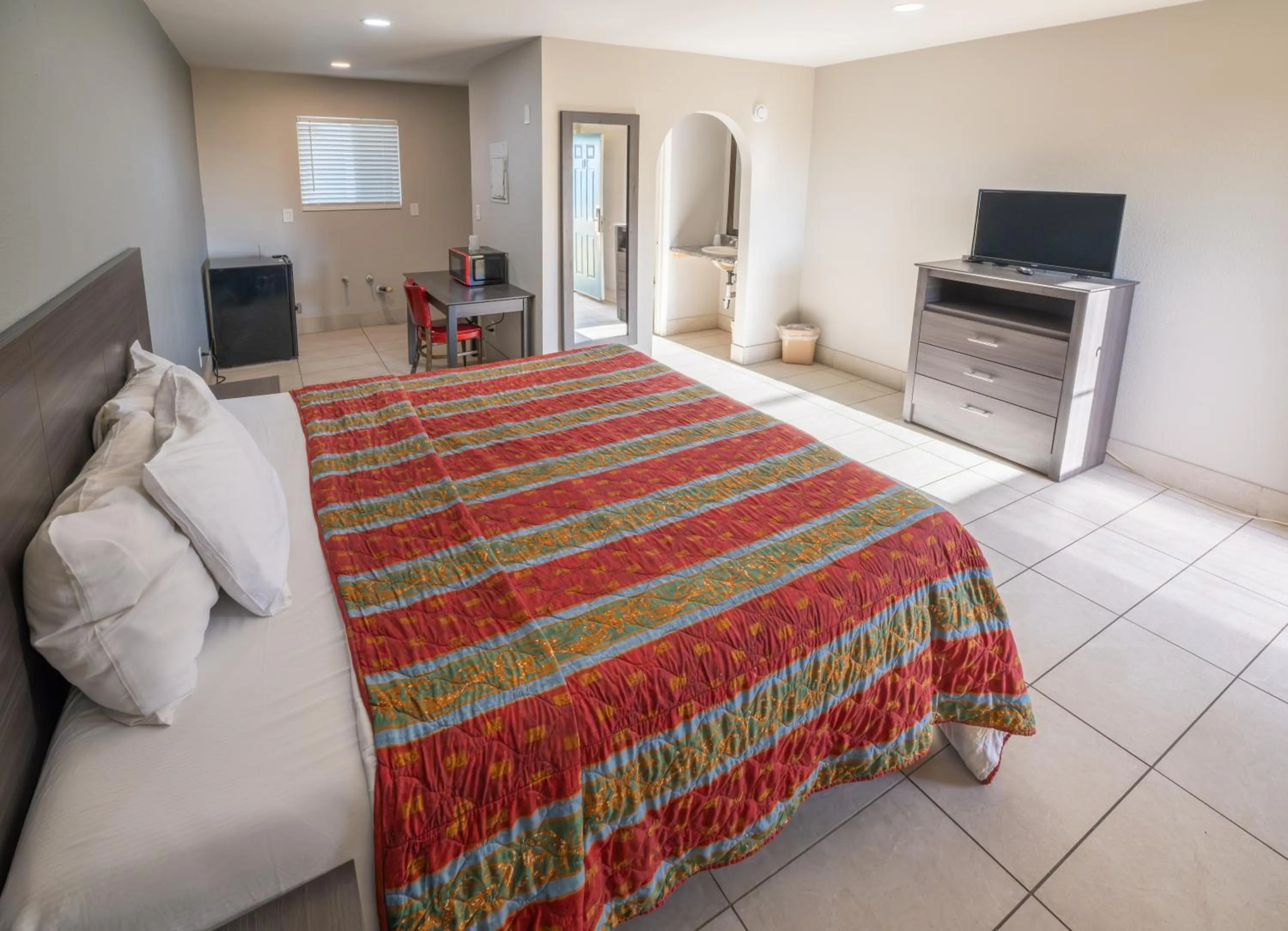 Bedroom, Bed in Motel 7 By OYO Near Phoenix Airport