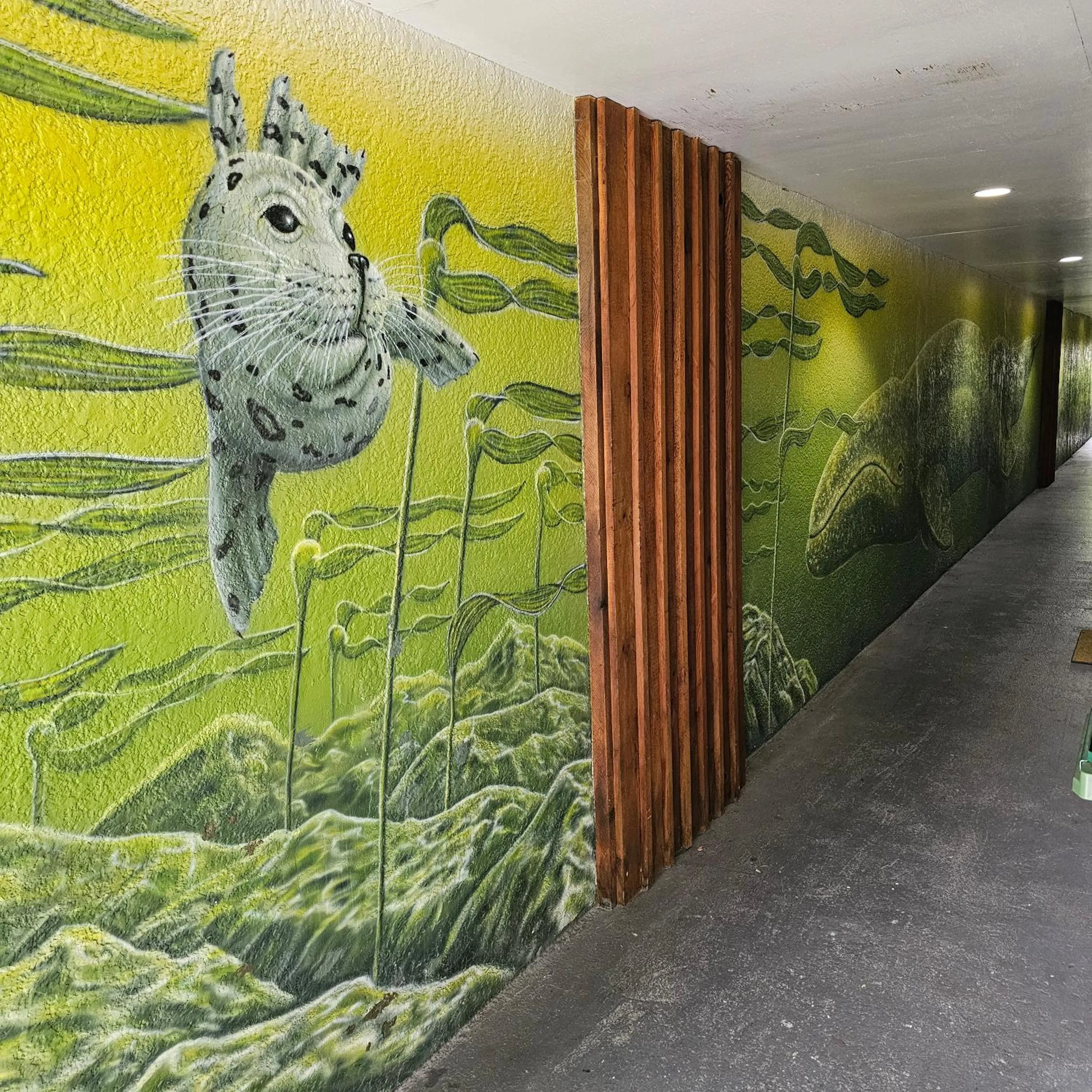 Decorative detail in Pacific Rim Motel