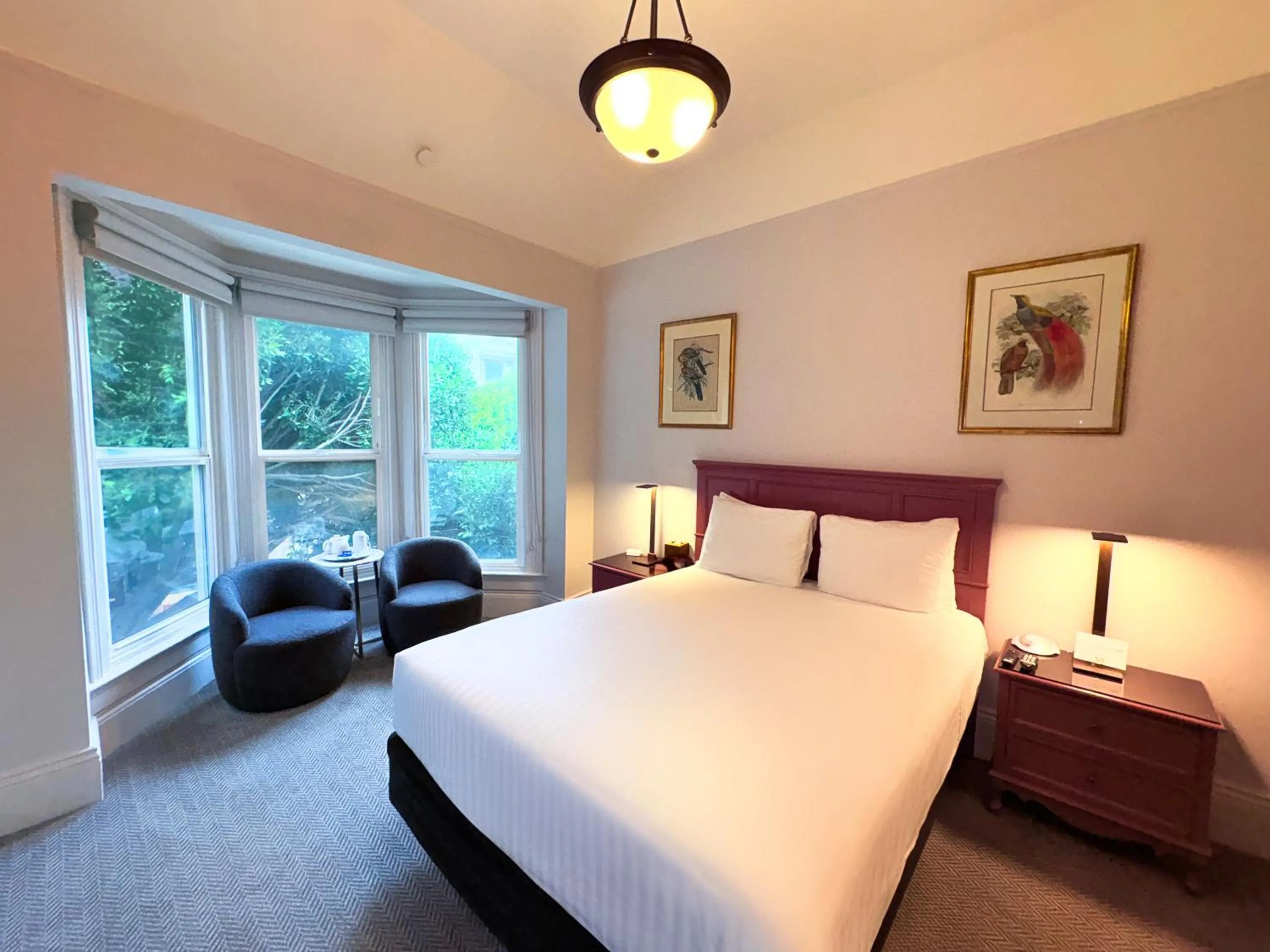 Bed in The Grove Inn