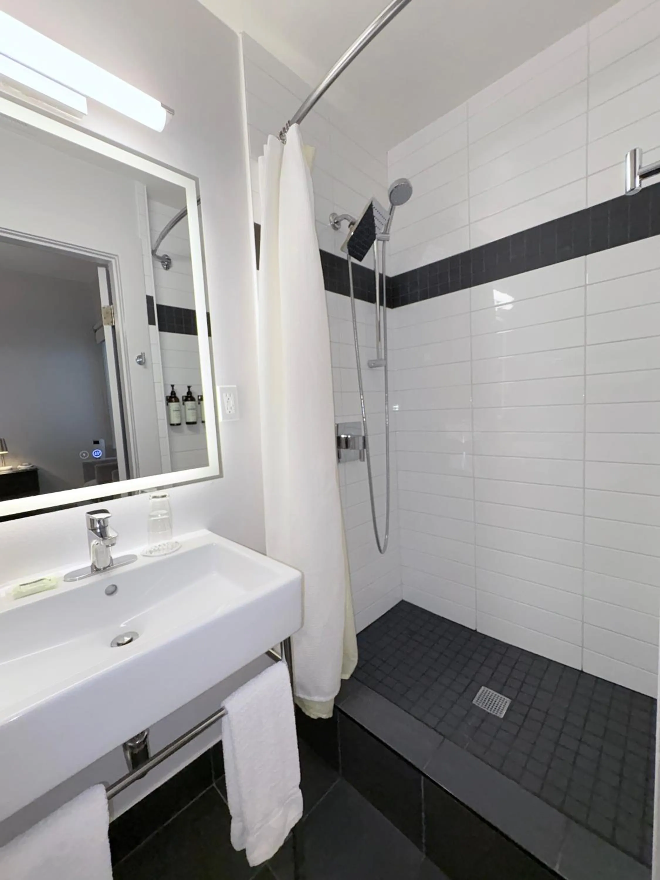 Bathroom in The Grove Inn