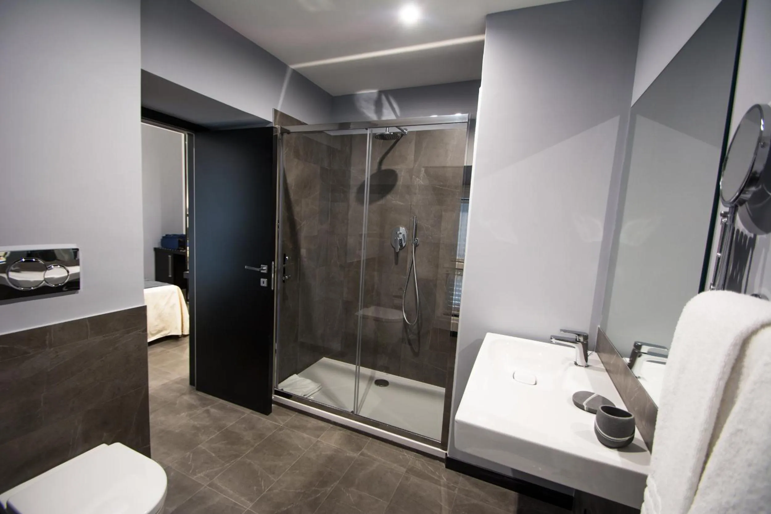 Bathroom in Capital Suite