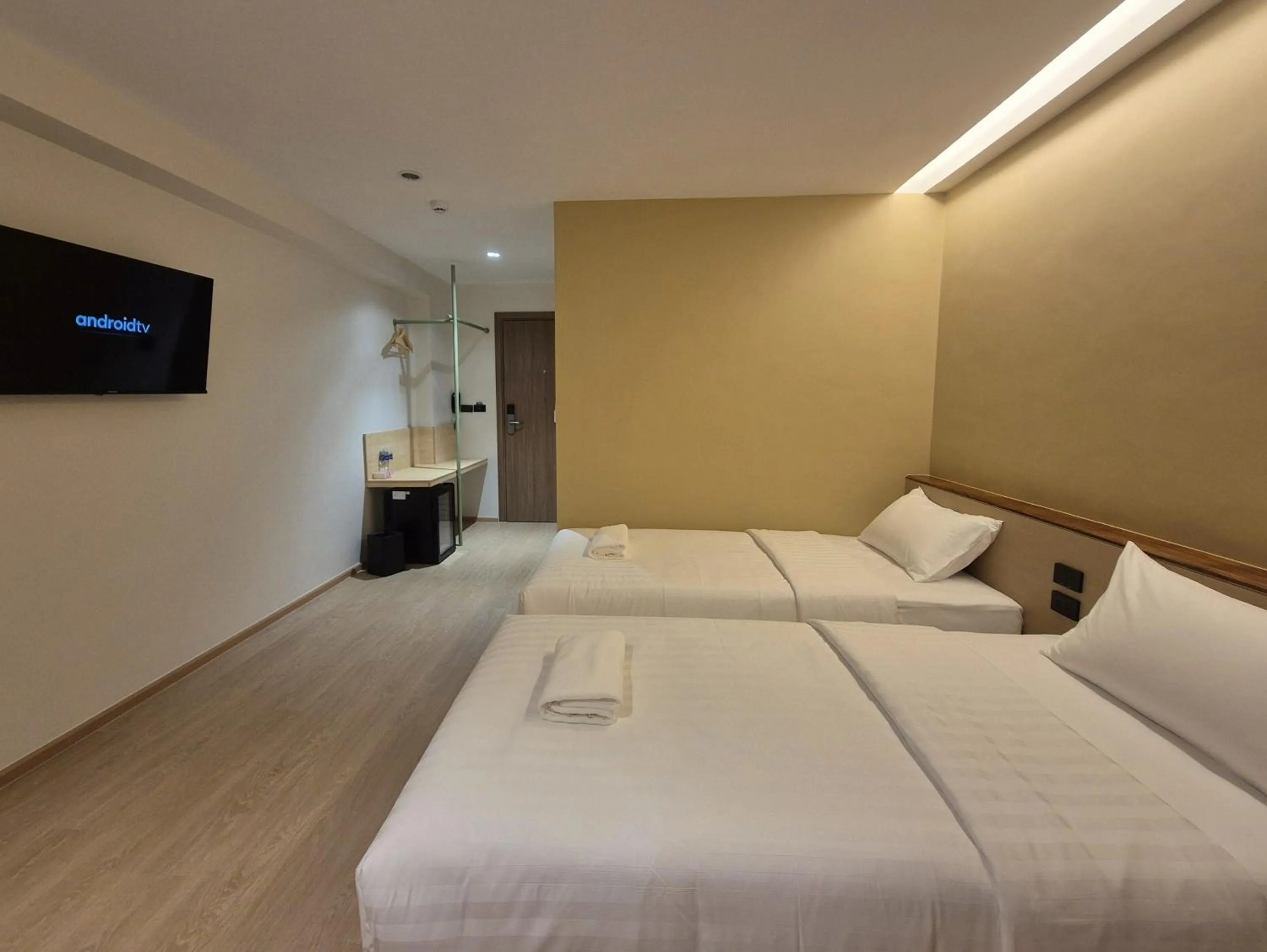 Bedroom, Bed in The Publyc Hotel