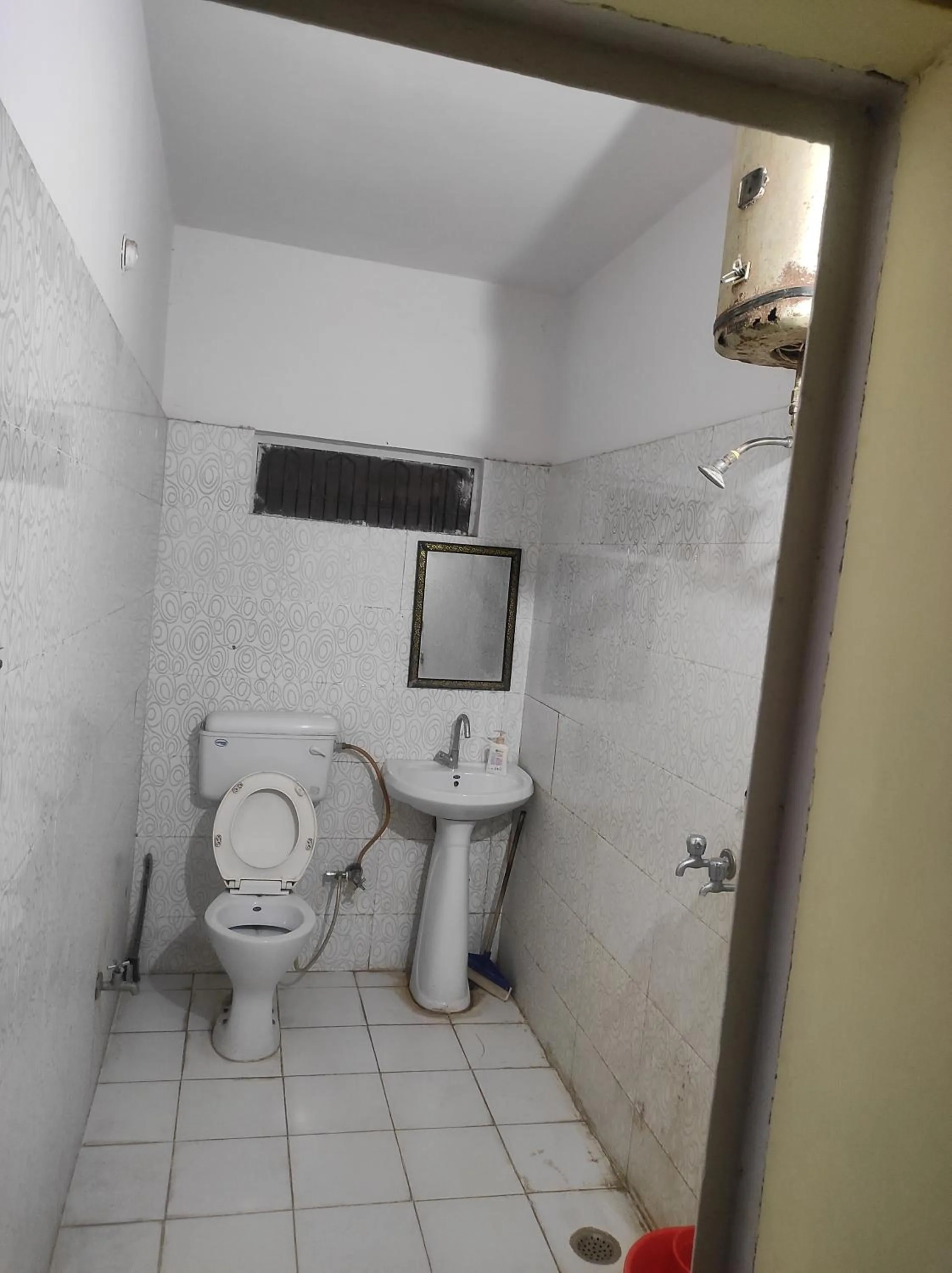 Bathroom in Jaiswal Home Stay